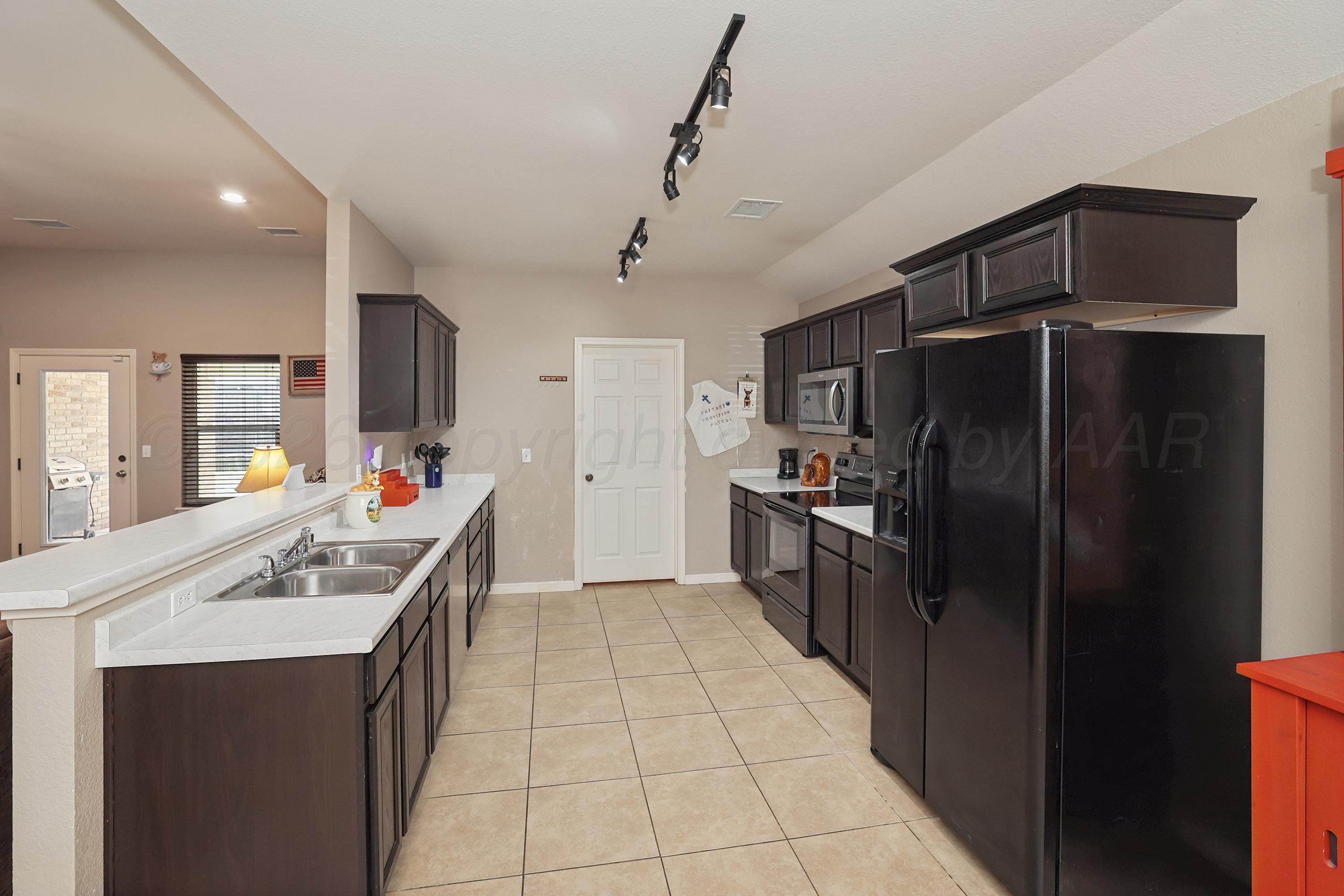 1406 Fox Hunt Avenue Property Photo 8