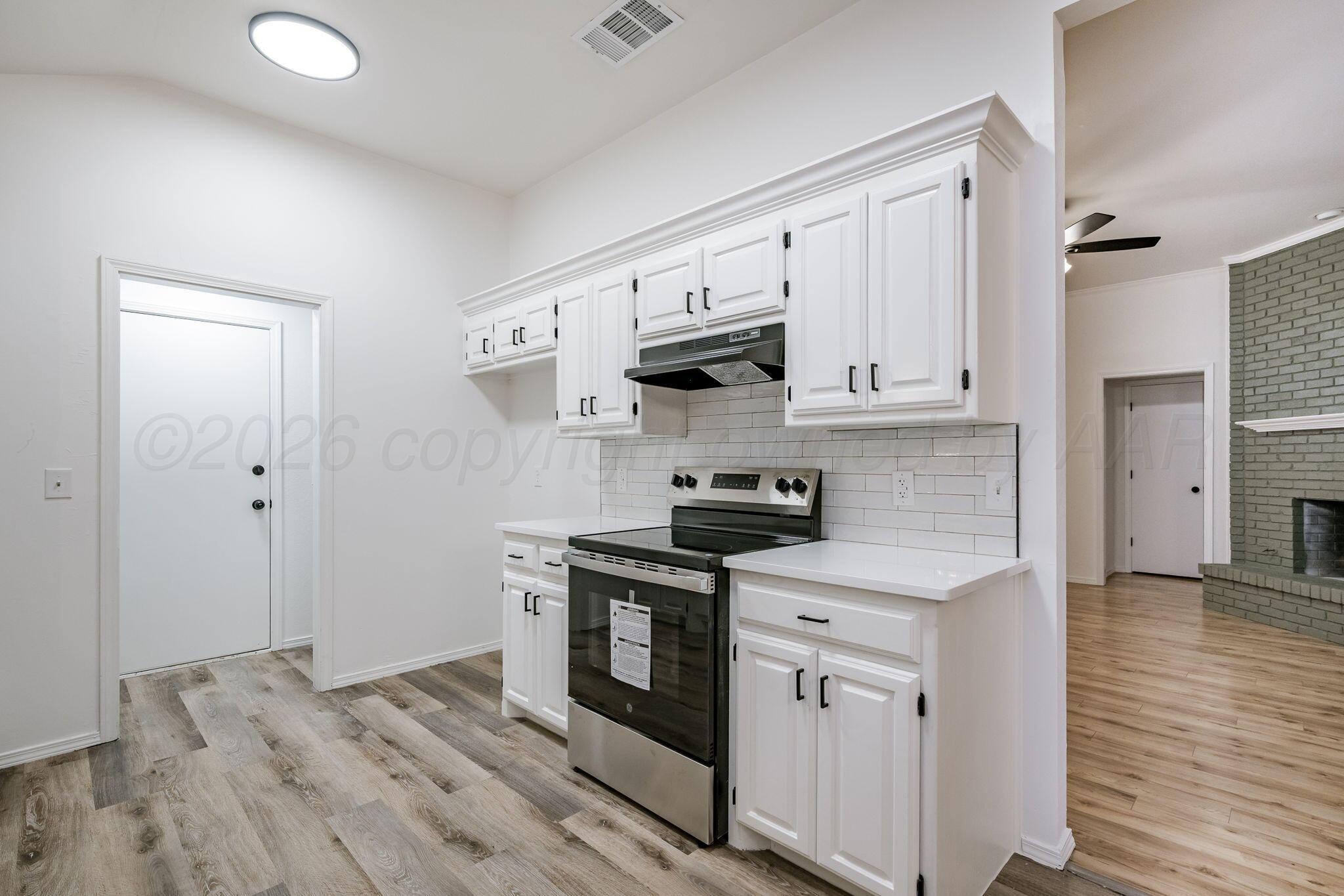 6711 Chalet Court Property Photo 8