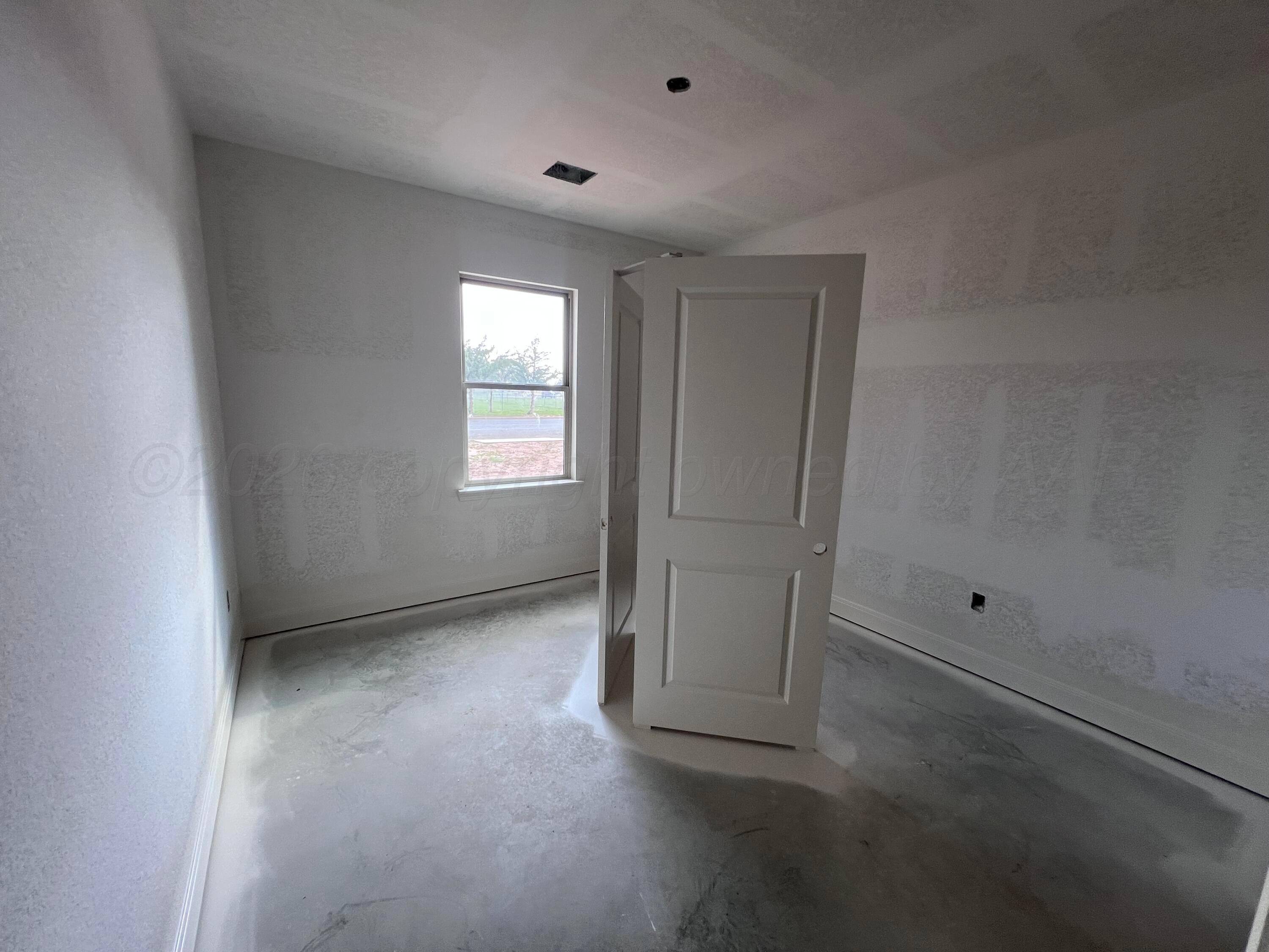 604 Columbia Drive Property Photo 8