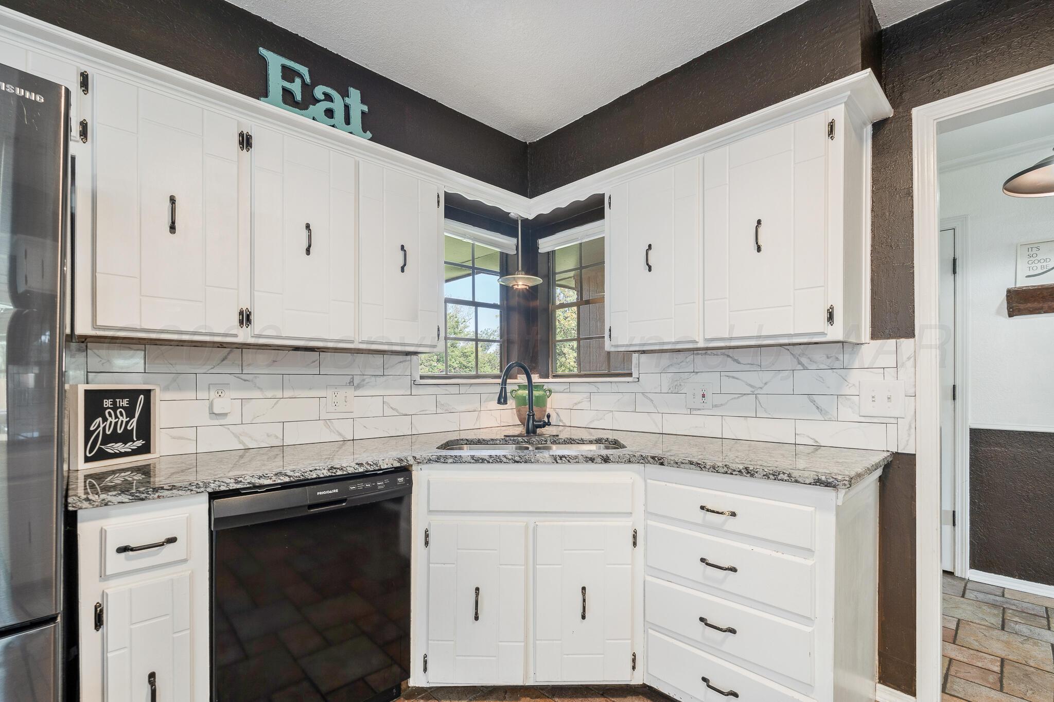 3309 Burrus Place Property Photo 12