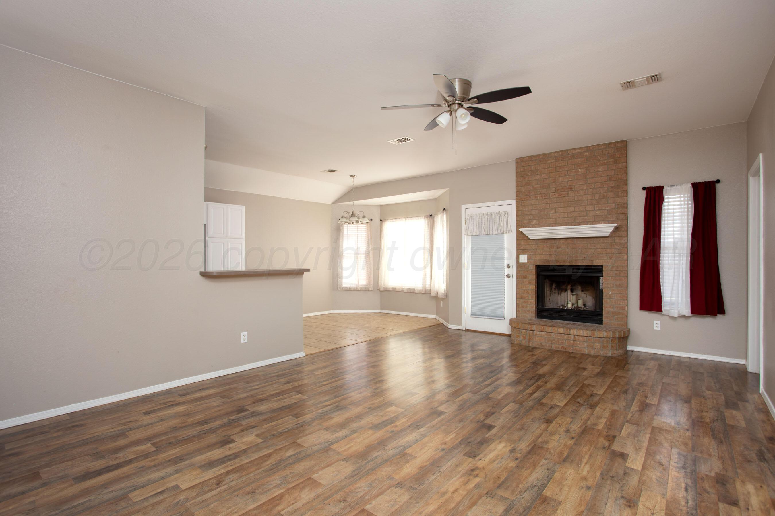5013 Capulin Lane Property Photo 2