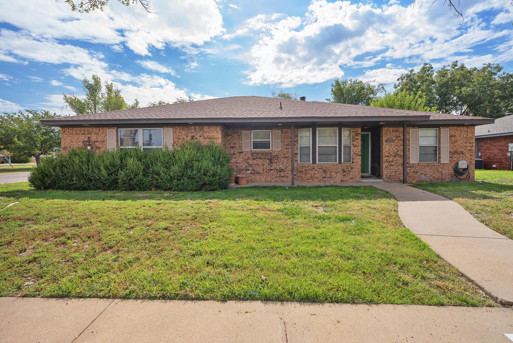 5705 AUTUMN Place Property Photo 1