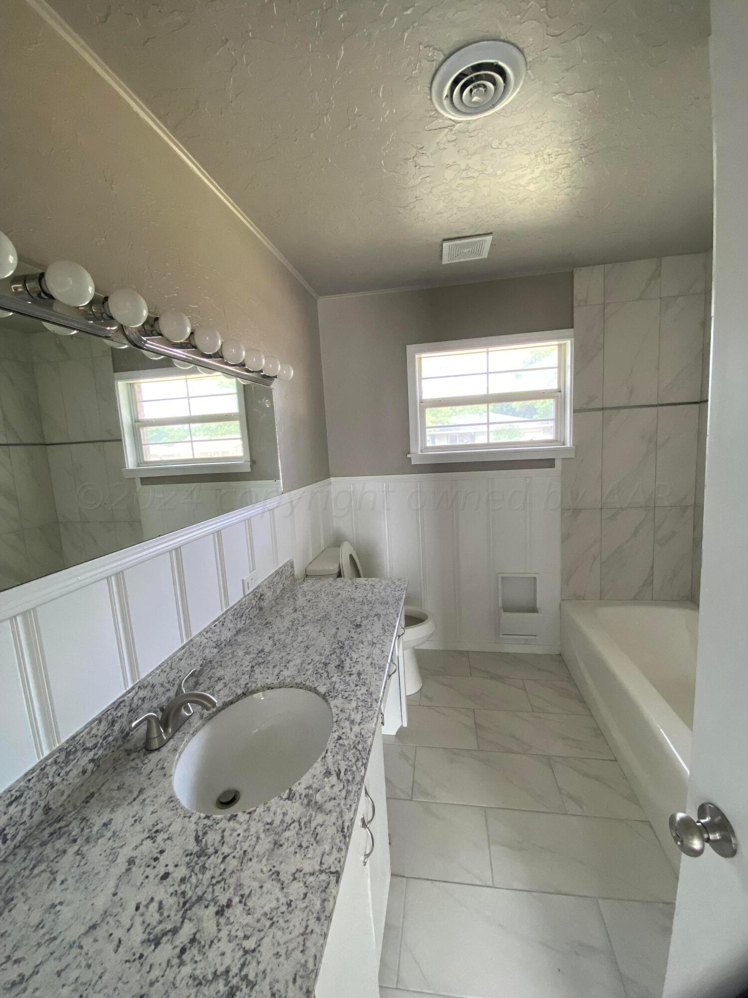 3607 Lenwood Drive Property Photo 7