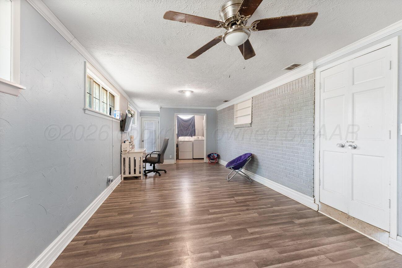 1521 Lockney Street Property Photo 11
