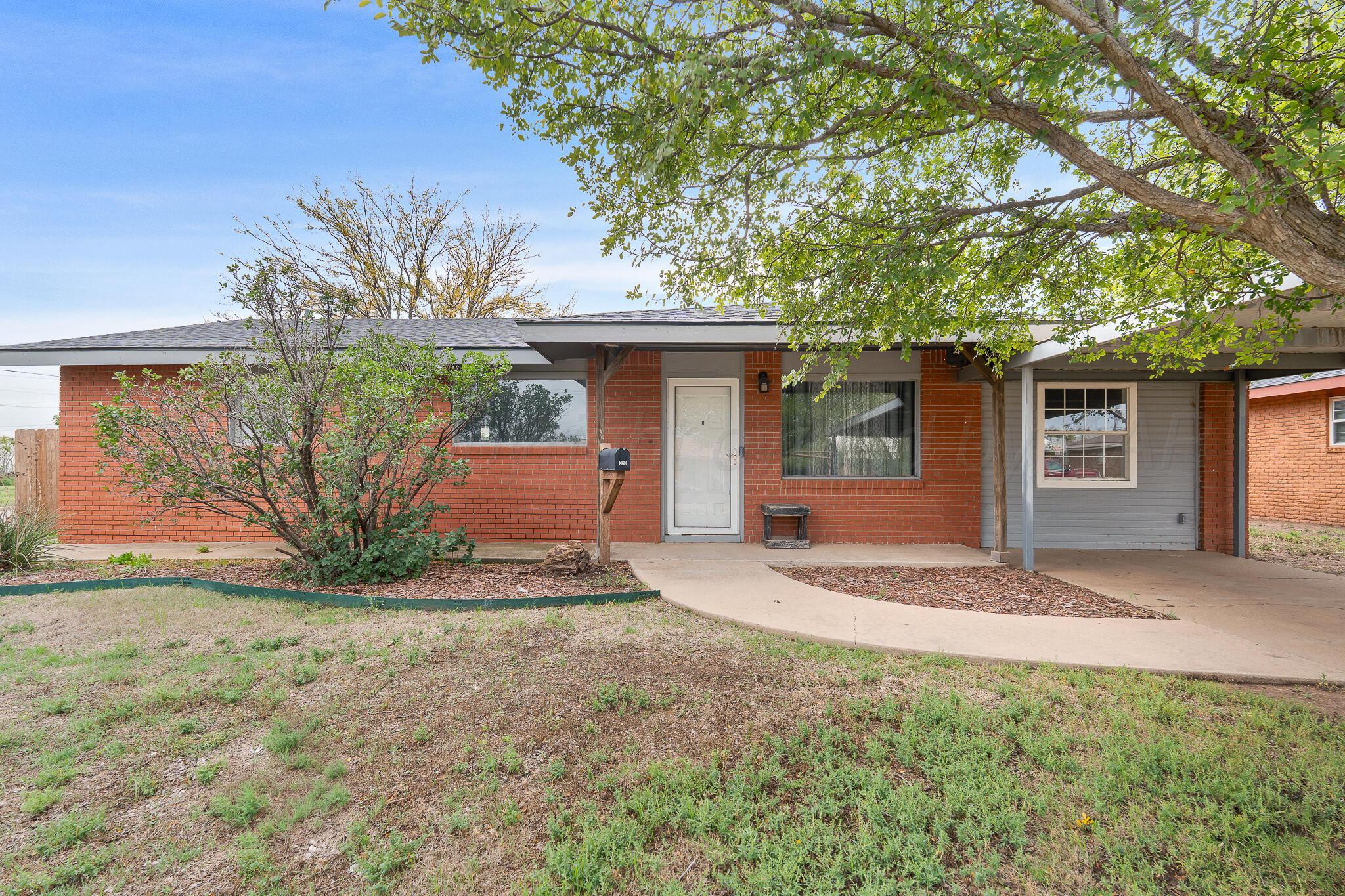 302 Arthur Street Property Photo 1