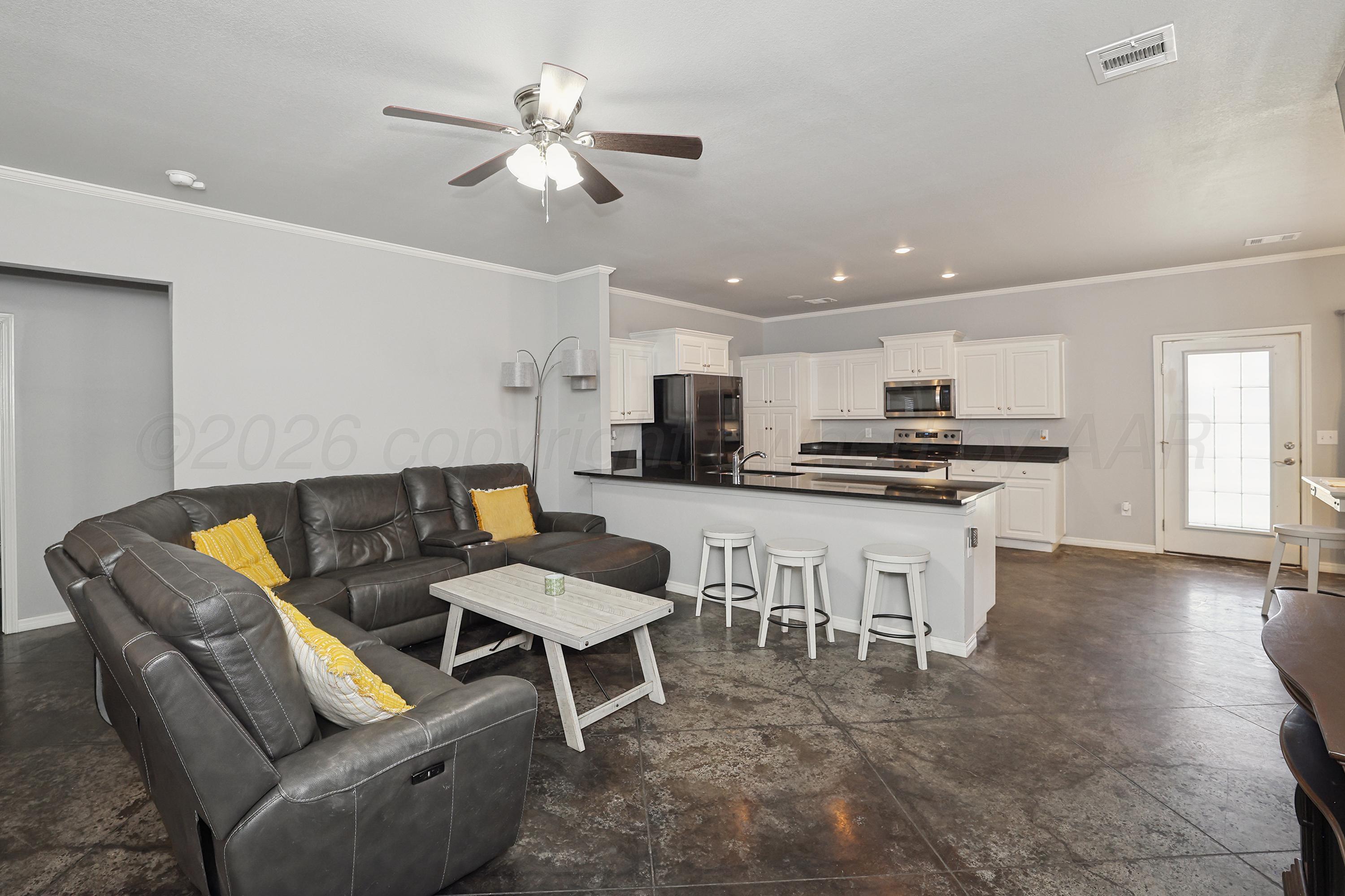 9309 Heritage Hills Parkway Property Photo 4