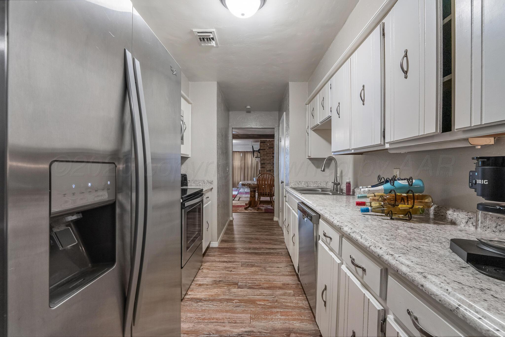 4401 Alicia Drive Property Photo 6