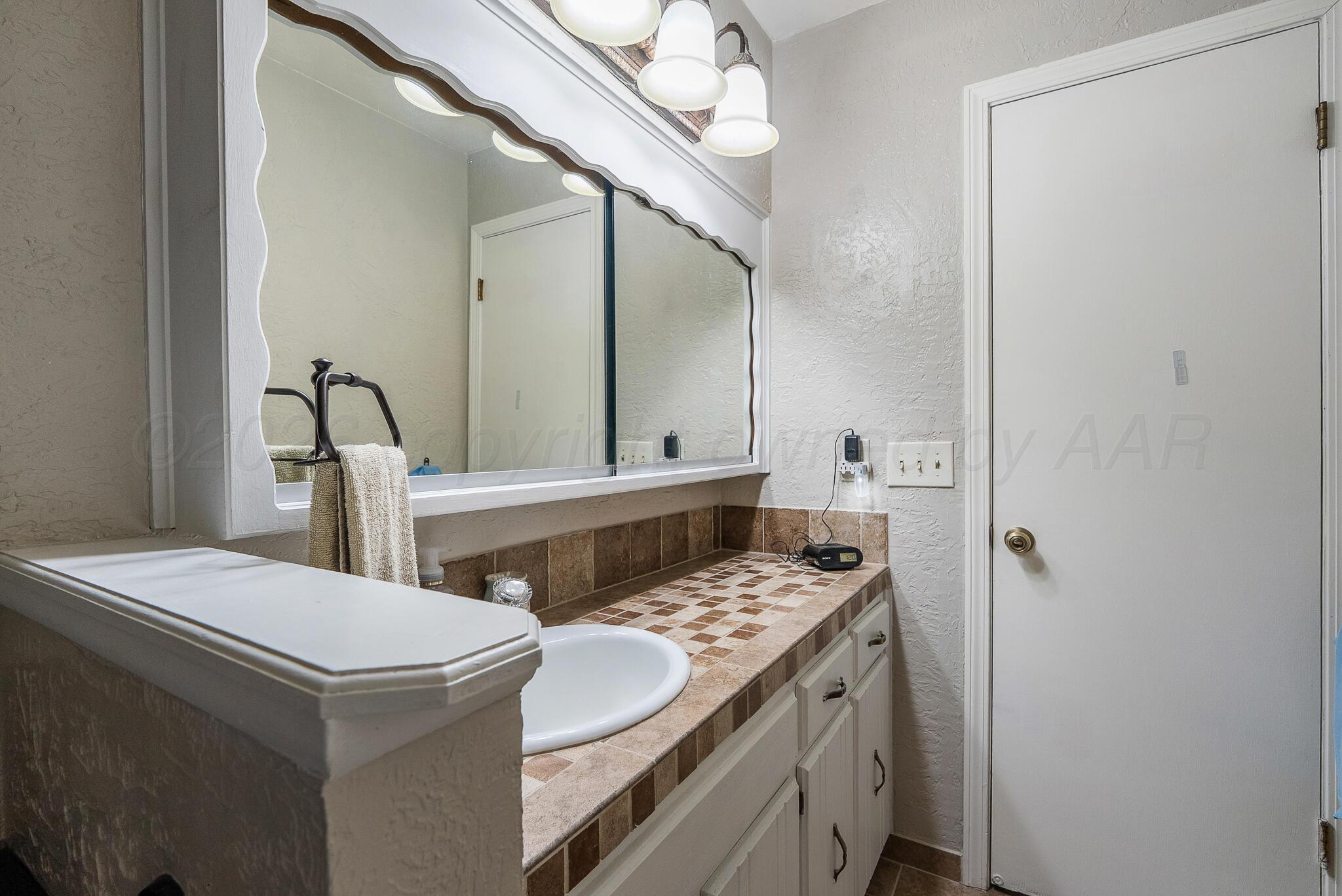4401 Alicia Drive Property Photo 22