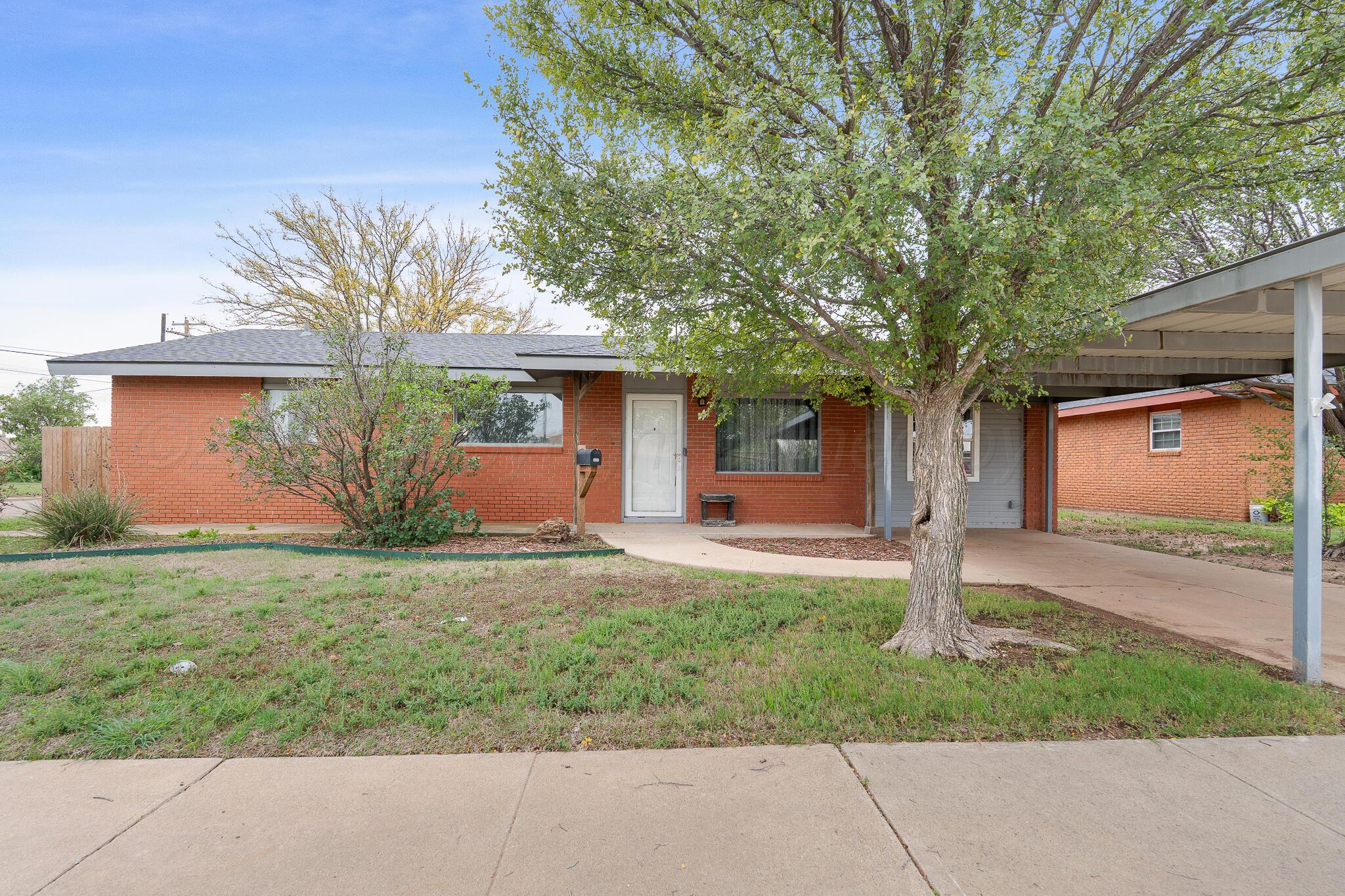 320 Arthur Street Property Photo 6