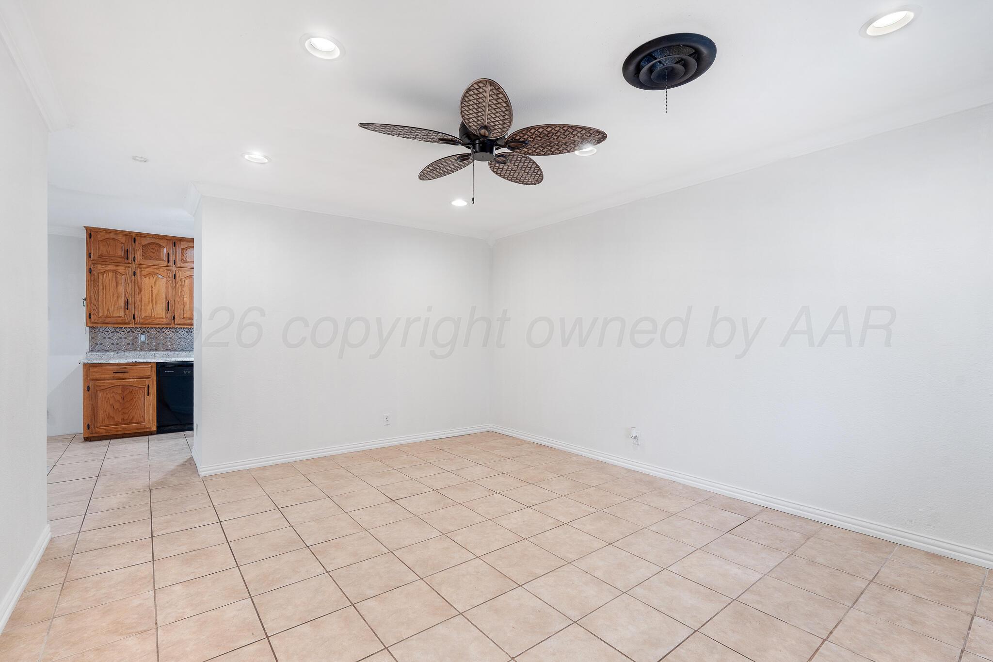 320 Arthur Street Property Photo 7