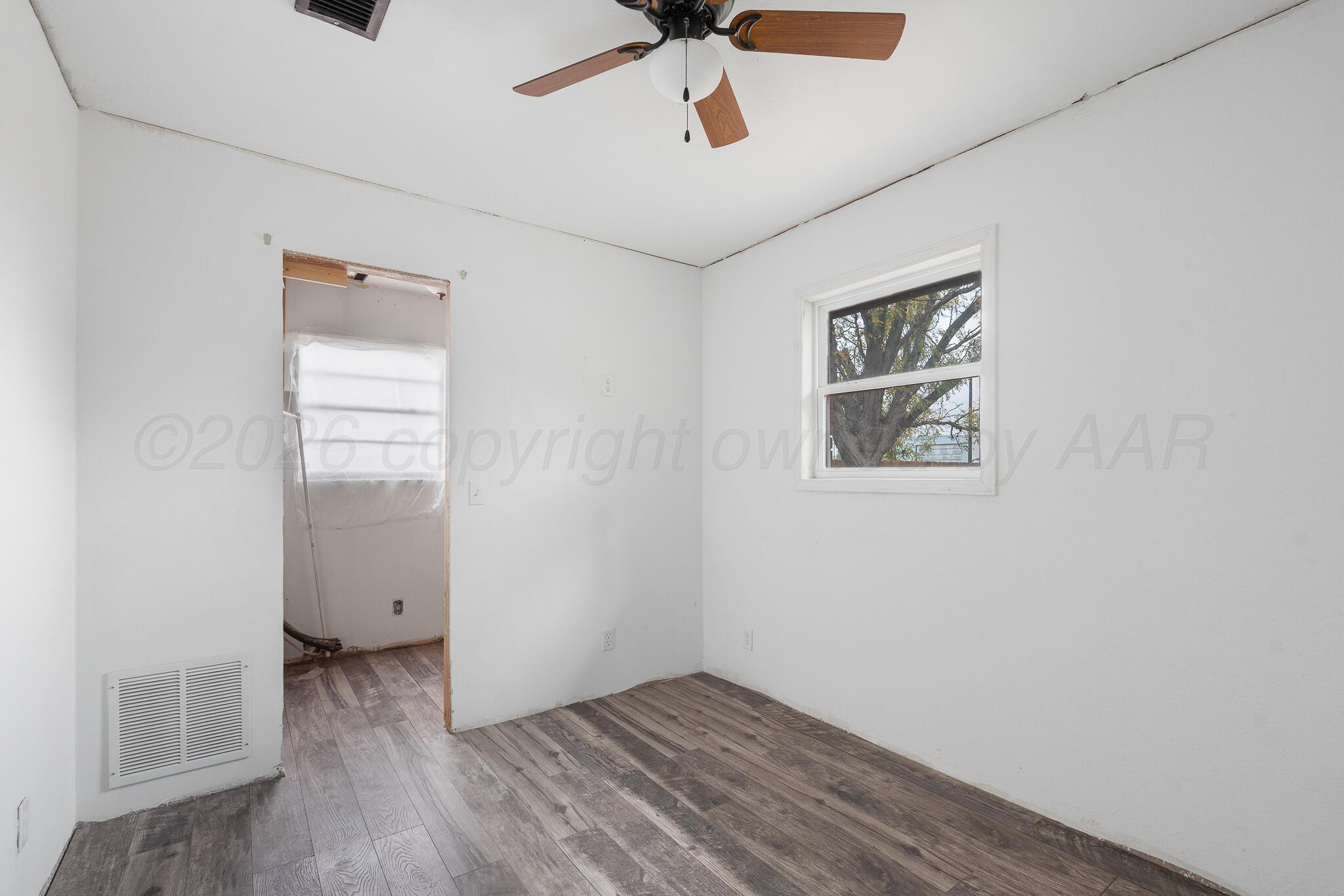 320 Arthur Street Property Photo 29