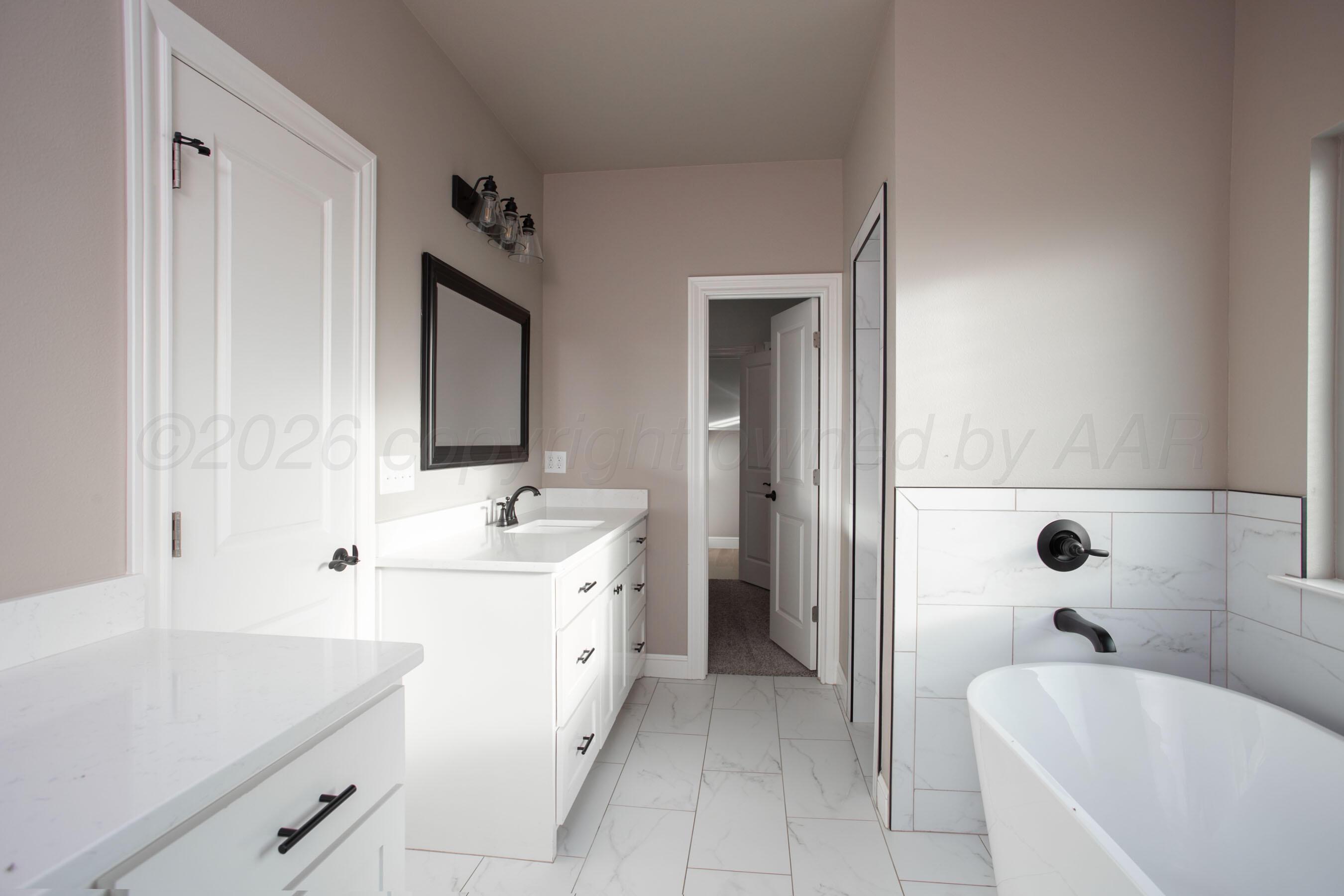 19700 W Costley Road Property Photo 13