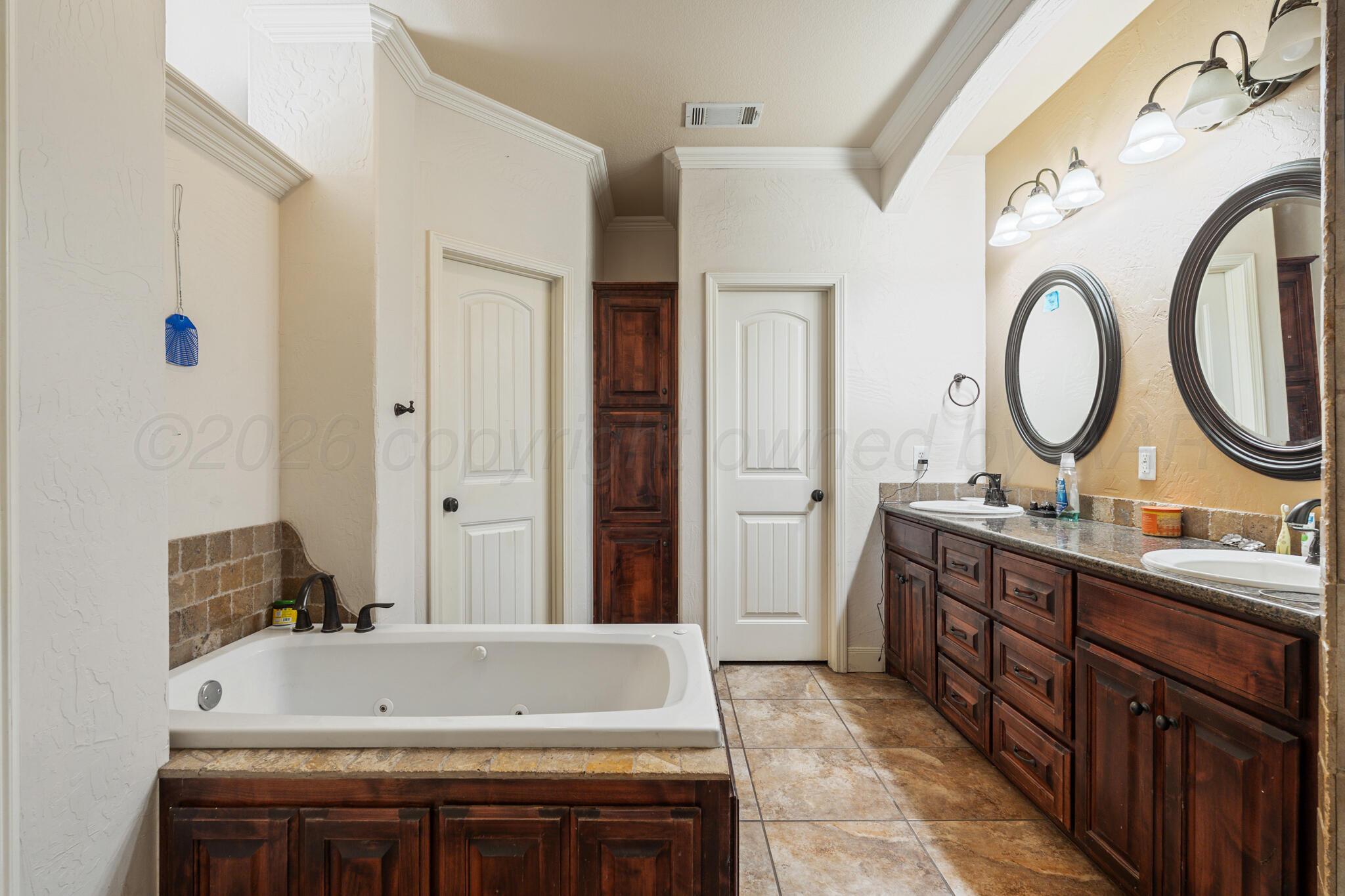 8421 Hamilton Drive Property Photo 12