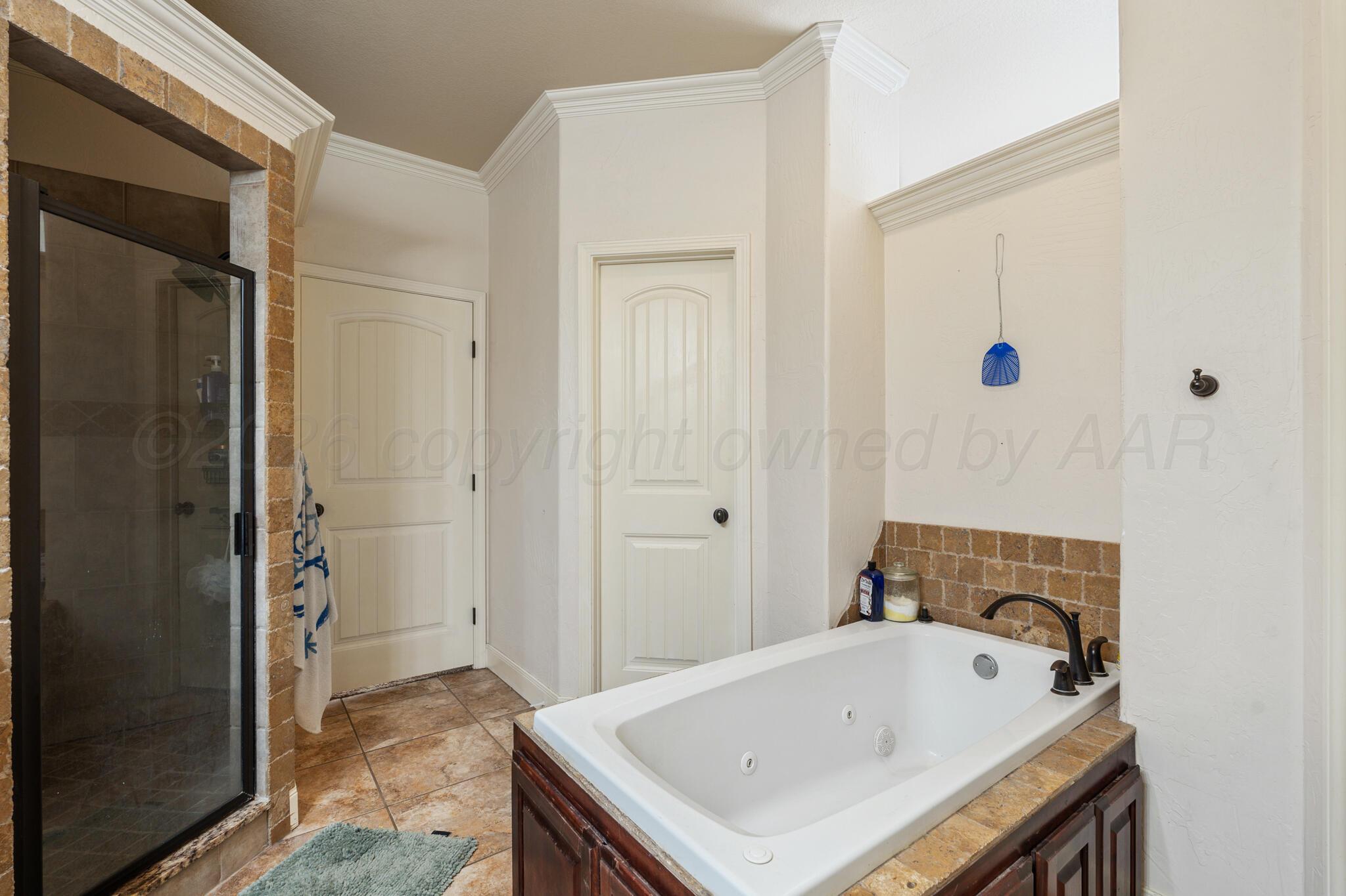 8421 Hamilton Drive Property Photo 13