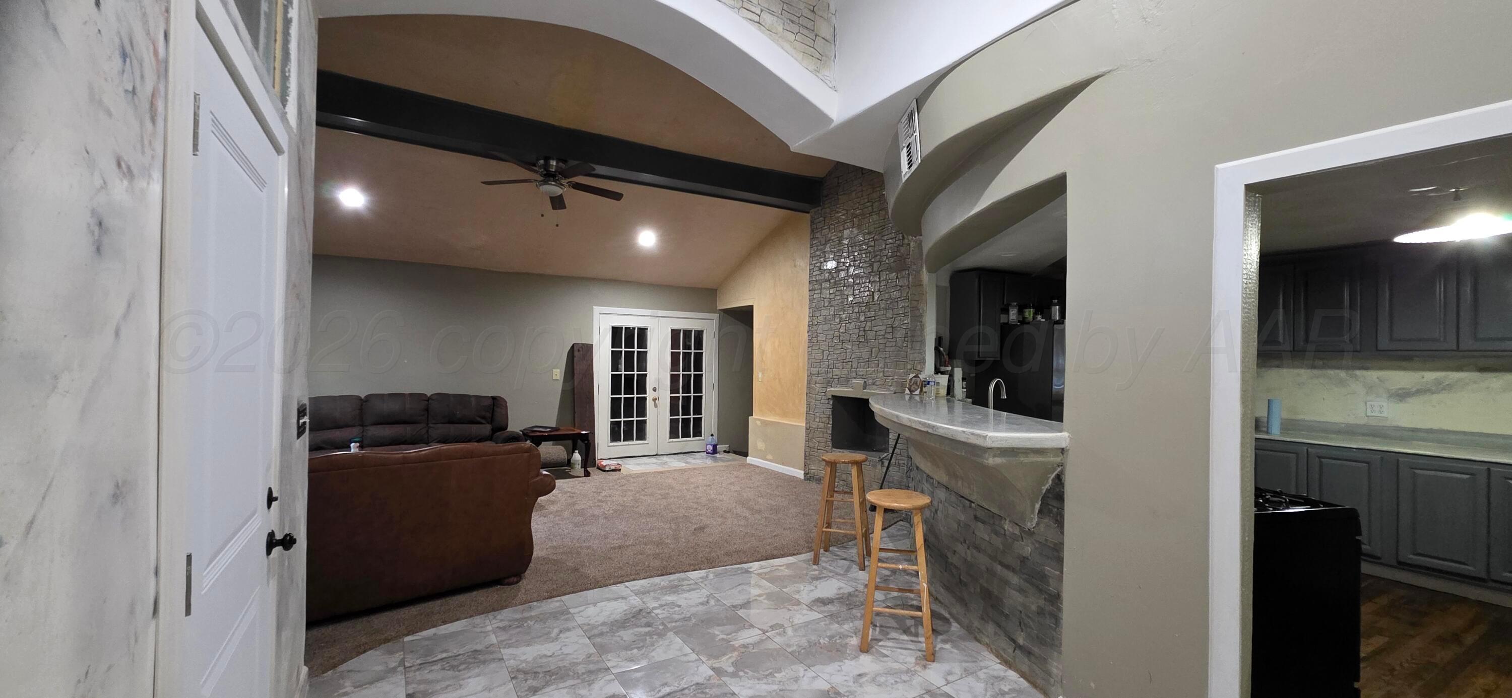 1203 Pine Street Property Photo 4