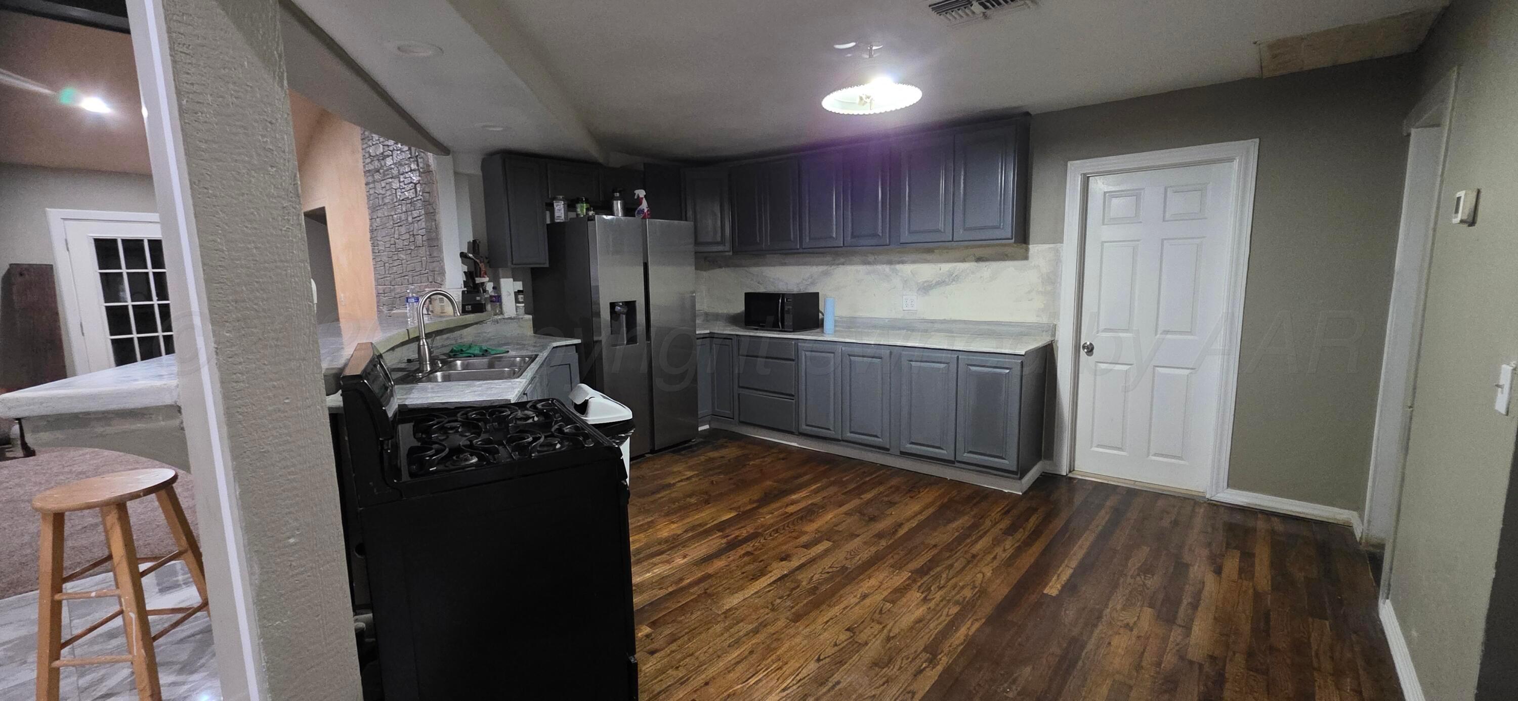 1203 Pine Street Property Photo 5