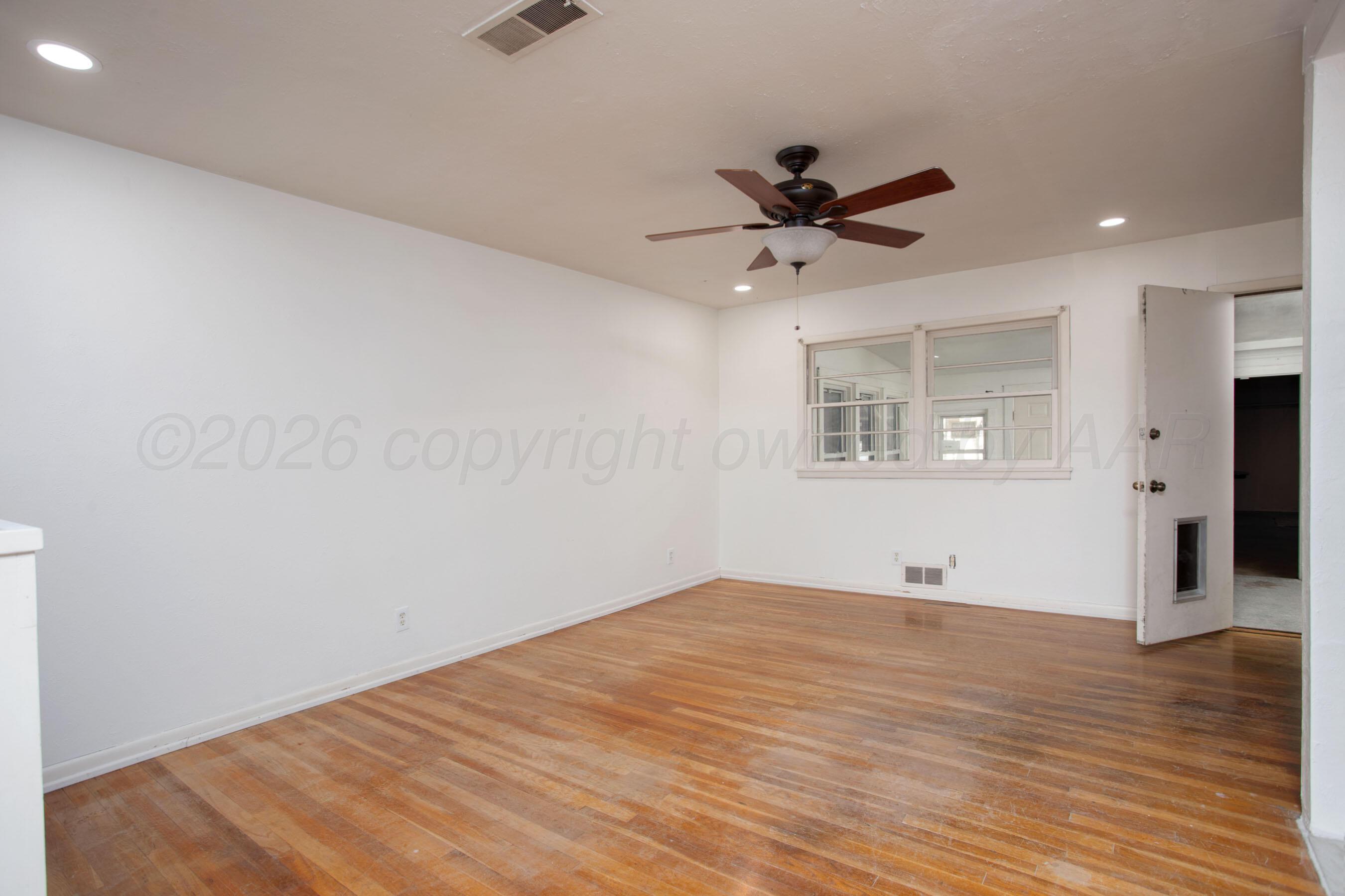 3500 Lynette Drive Property Photo 13