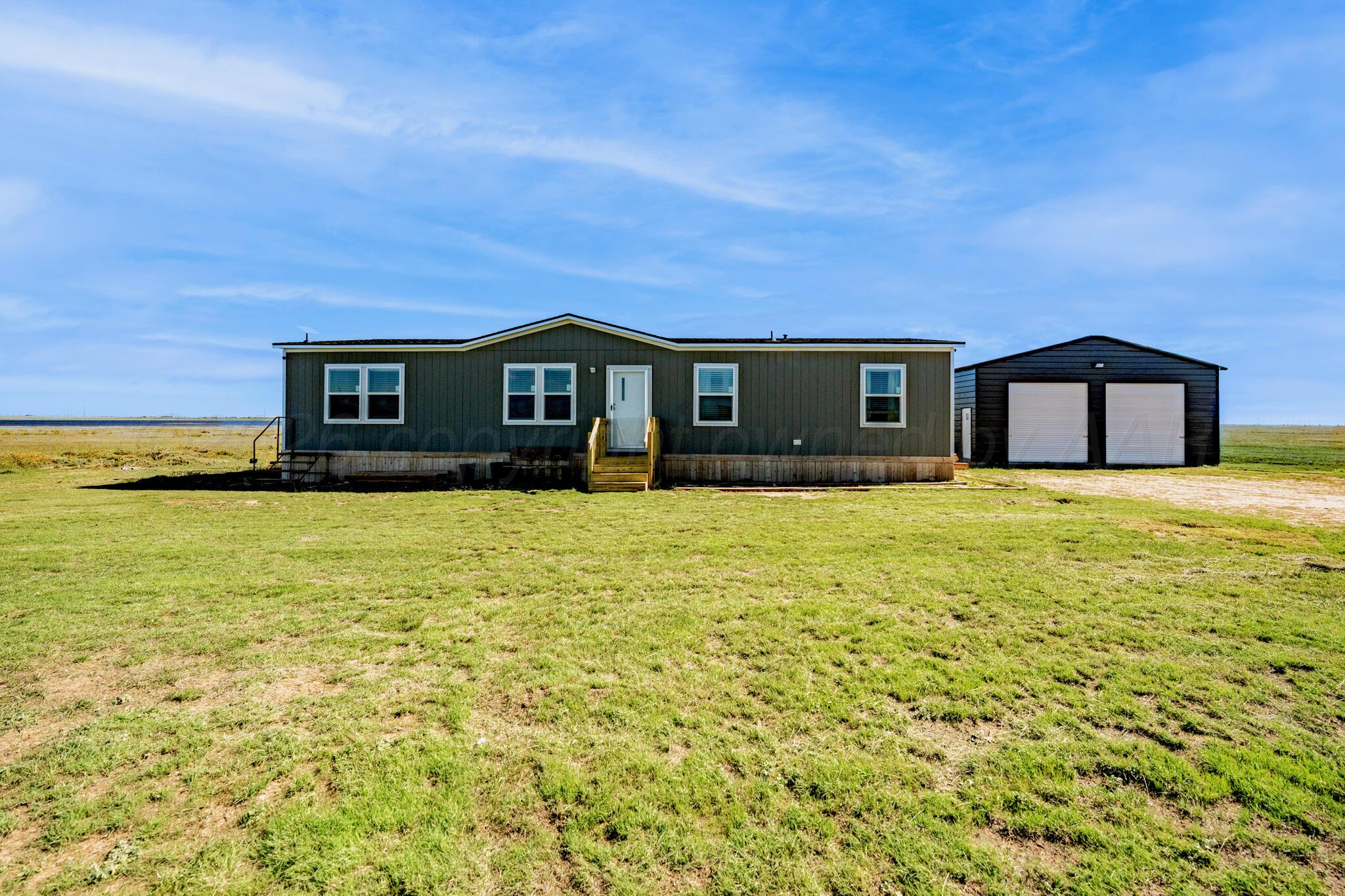 2521 Avery Road Property Photo 2