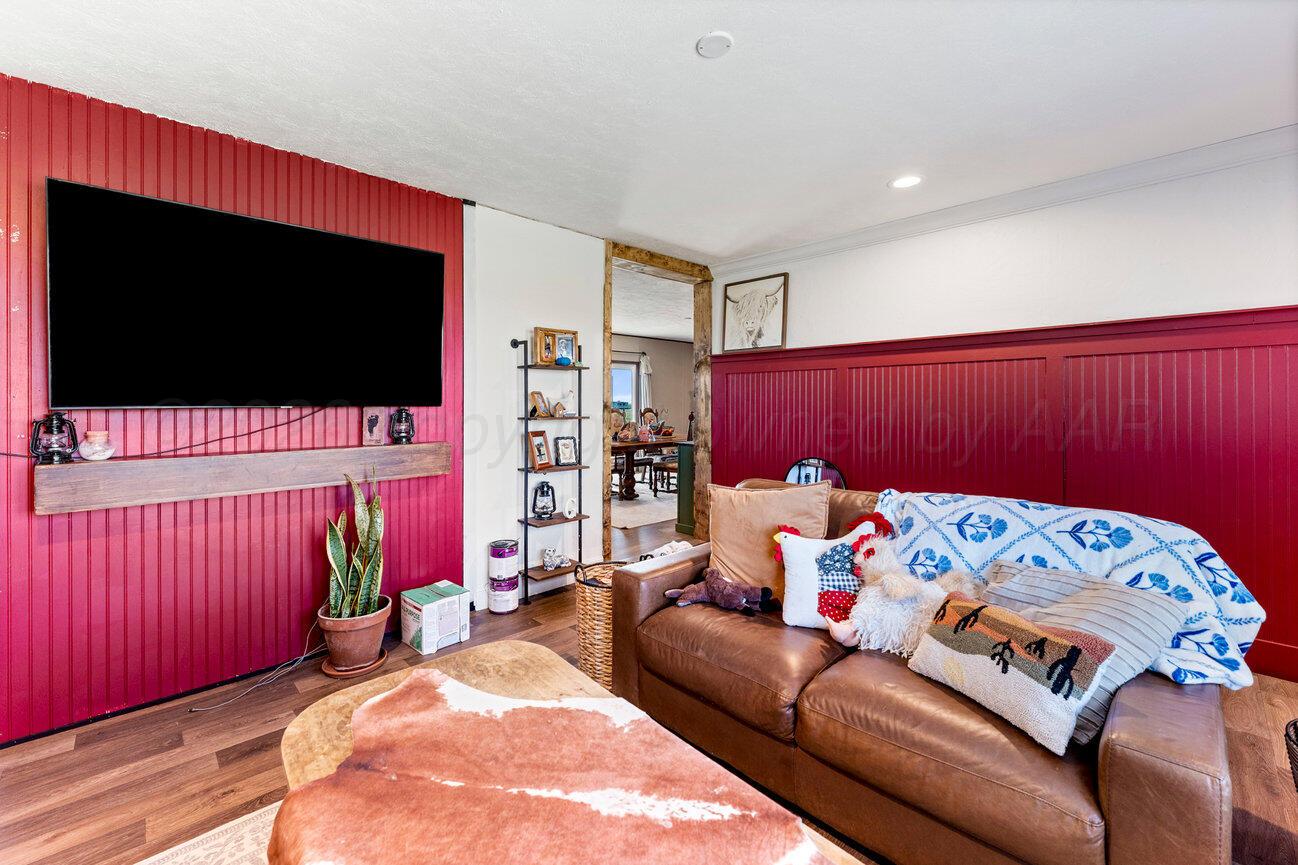 2521 Avery Road Property Photo 4