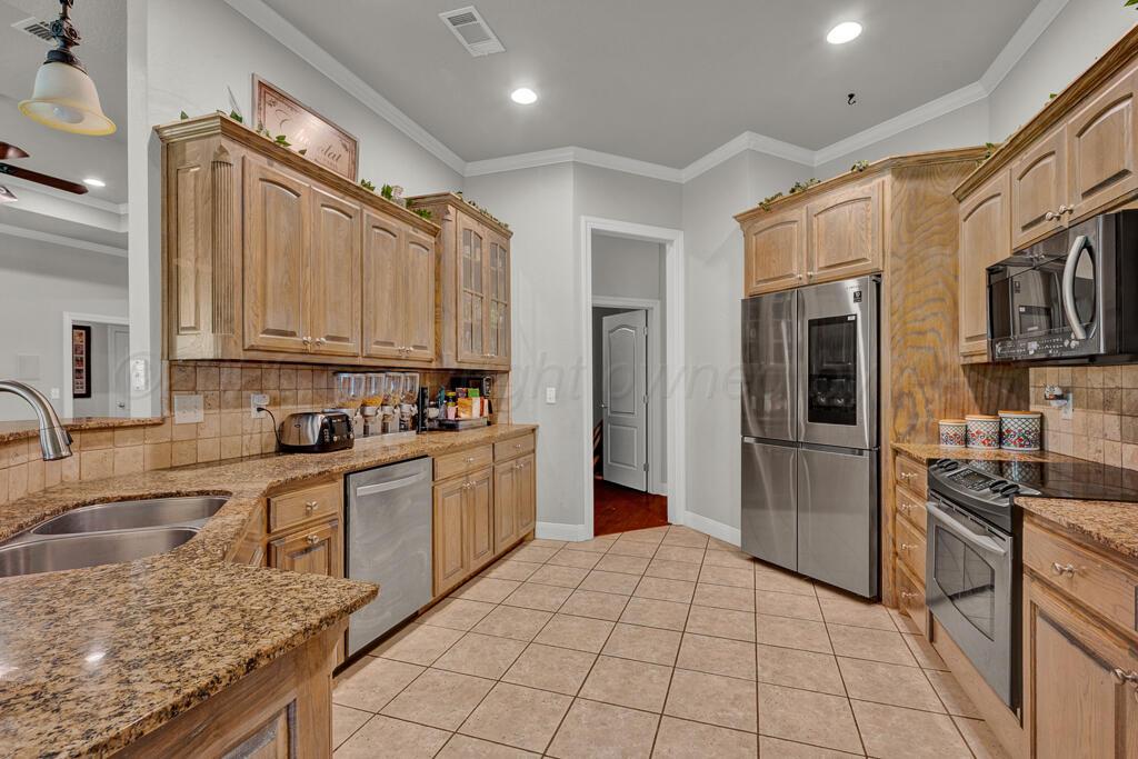 2407 Sweetgum Lane Property Photo 10