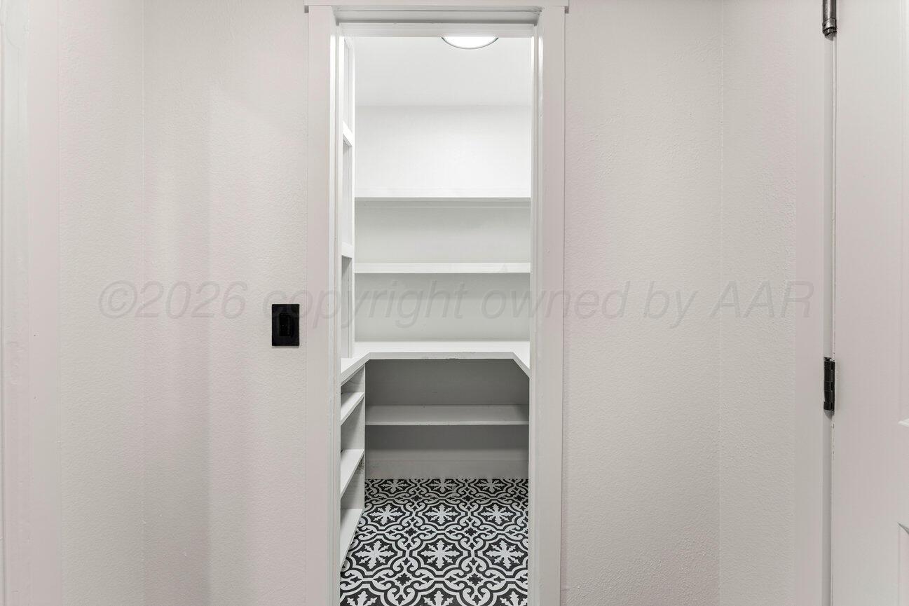 8302 Alexandria Avenue Property Photo 10