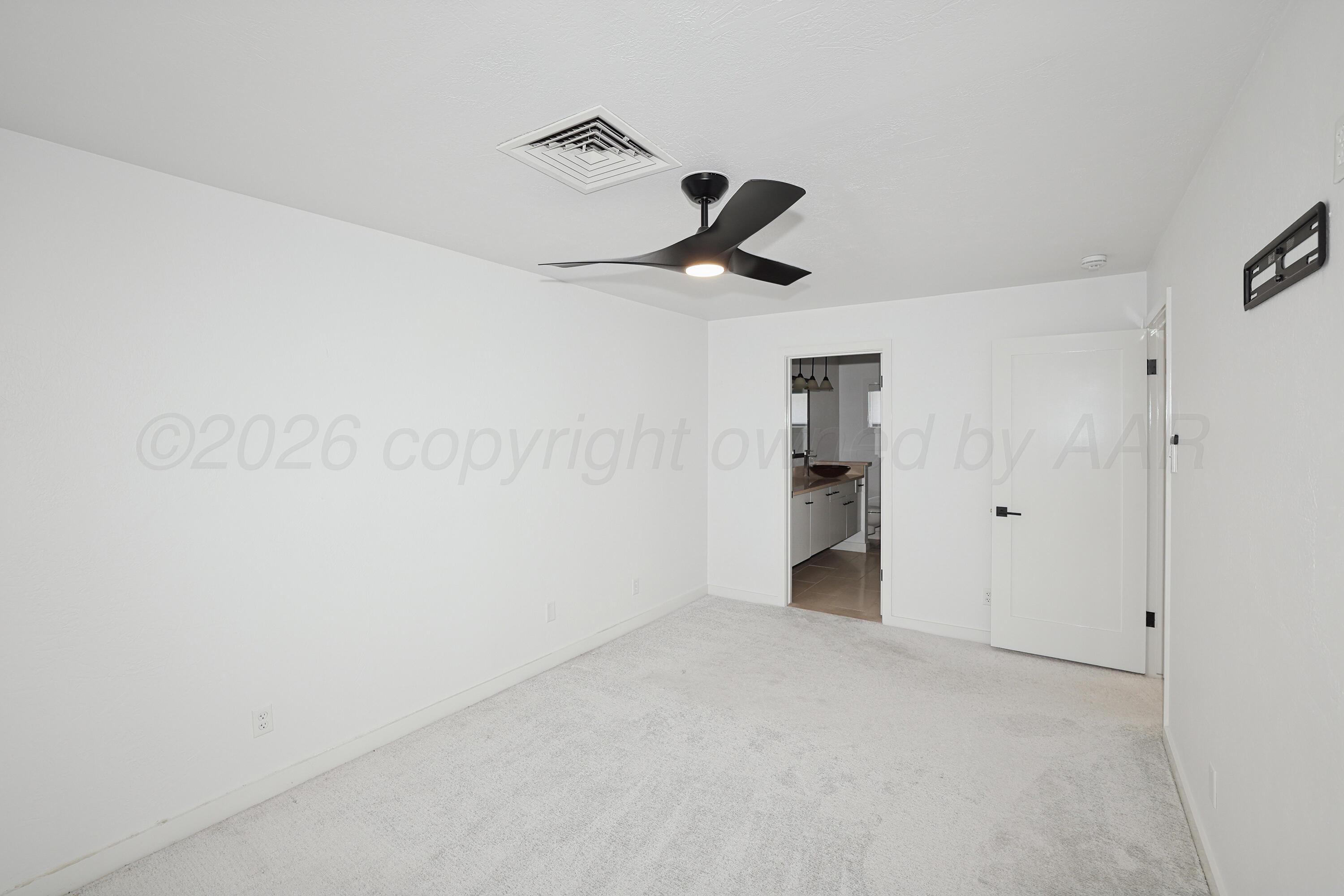 2 Woodstone Street Property Photo 26