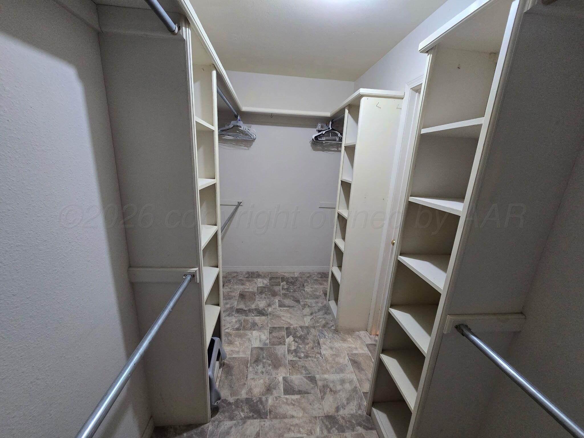 320 N Elm Street Property Photo 18
