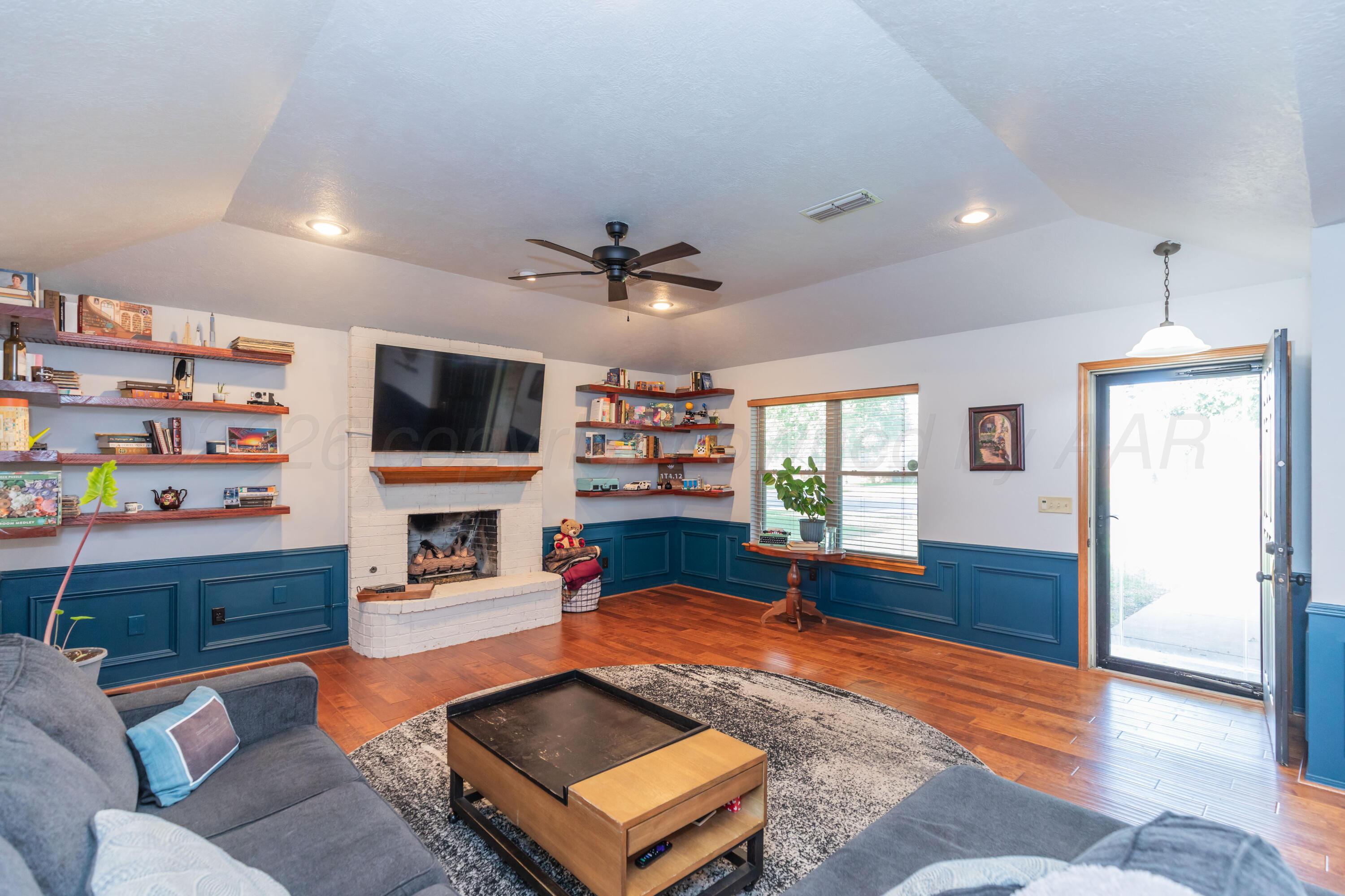 5705 Winkler Drive Property Photo 14