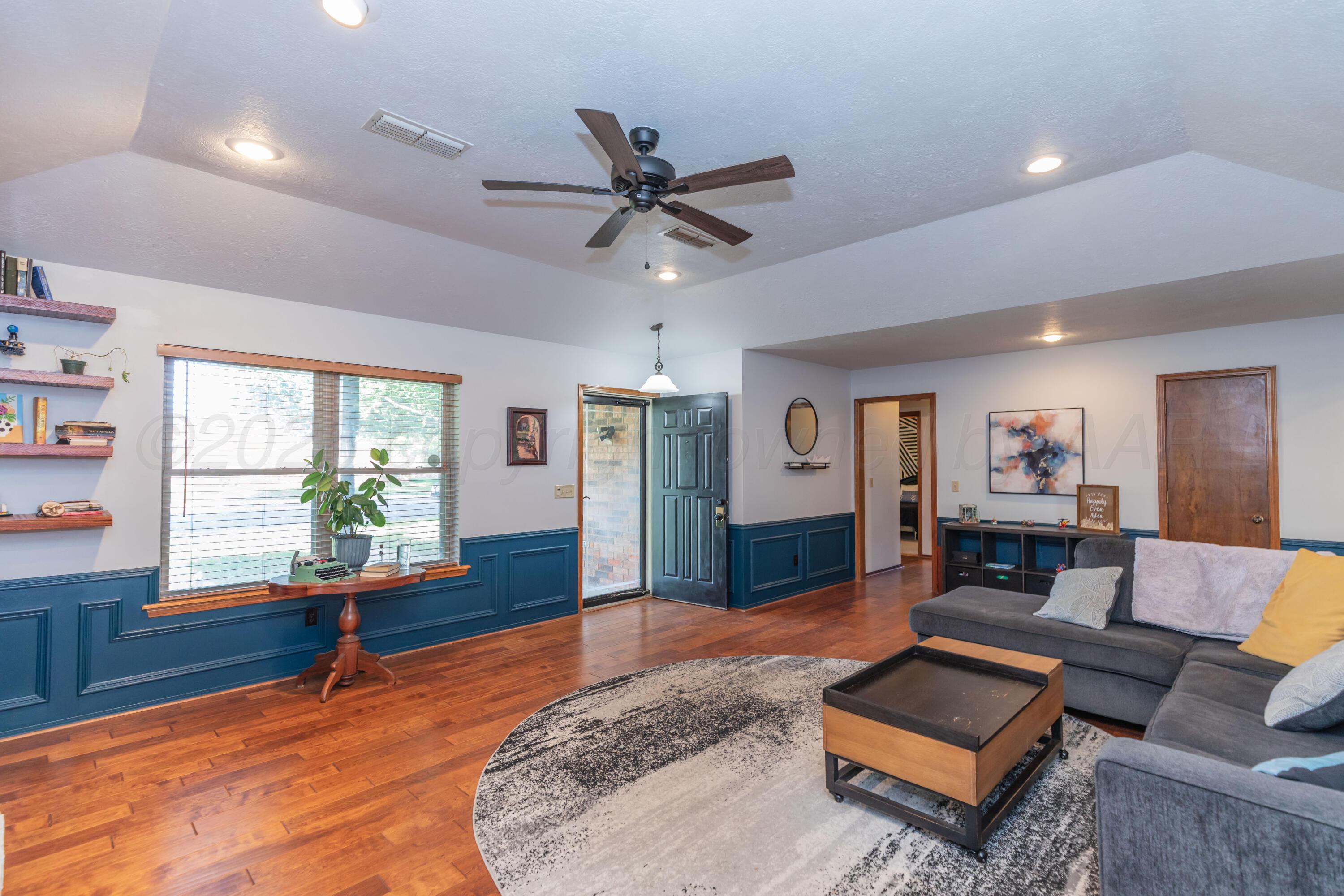 5705 Winkler Drive Property Photo 16