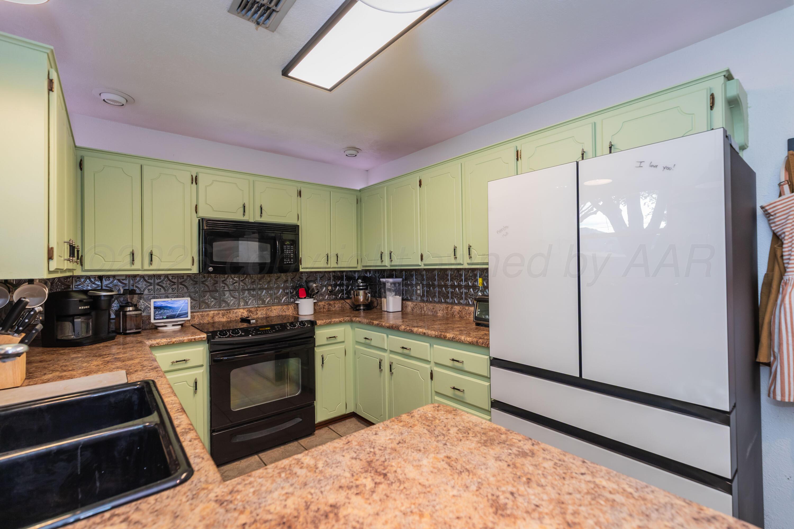 5705 Winkler Drive Property Photo 18