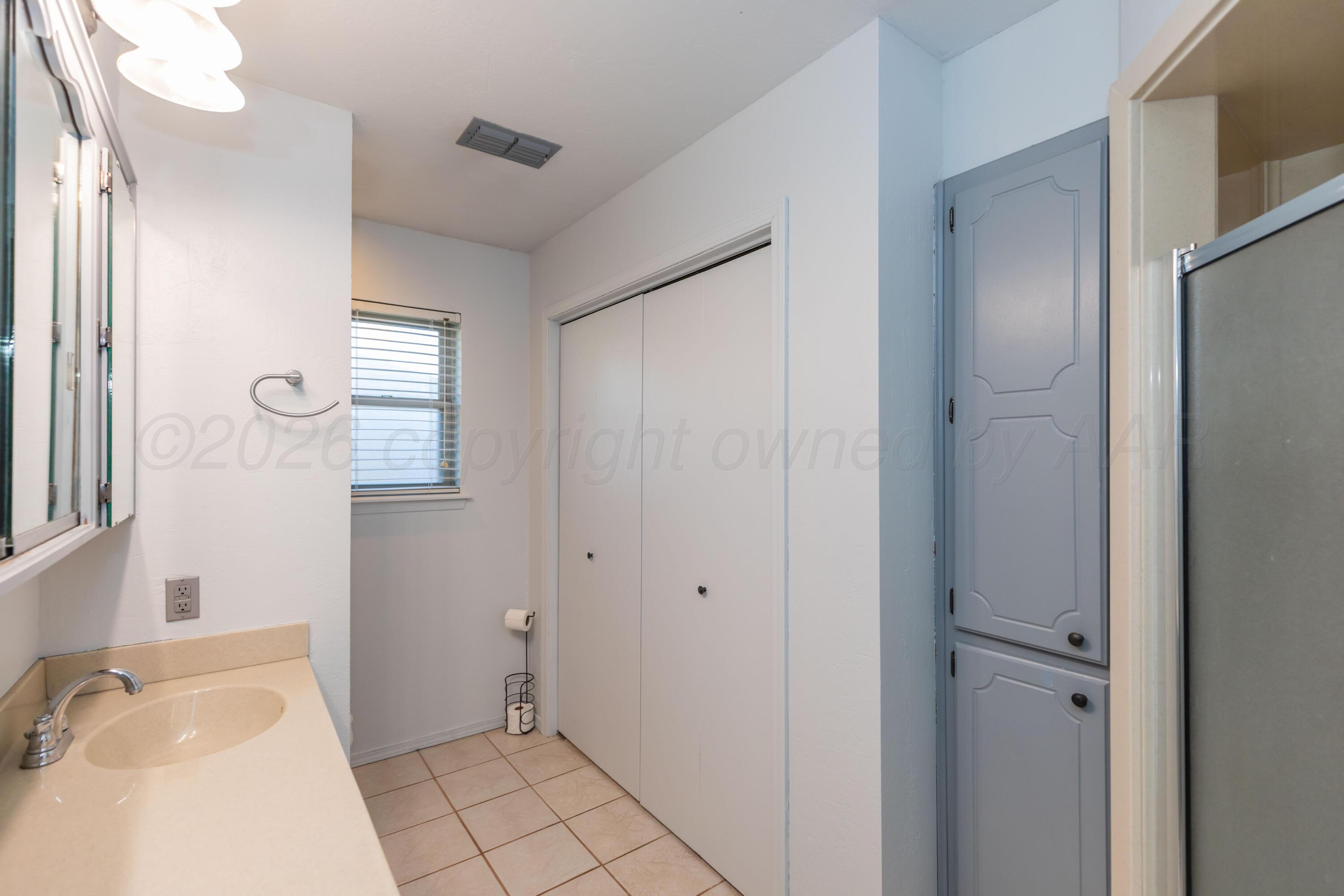 5705 Winkler Drive Property Photo 25