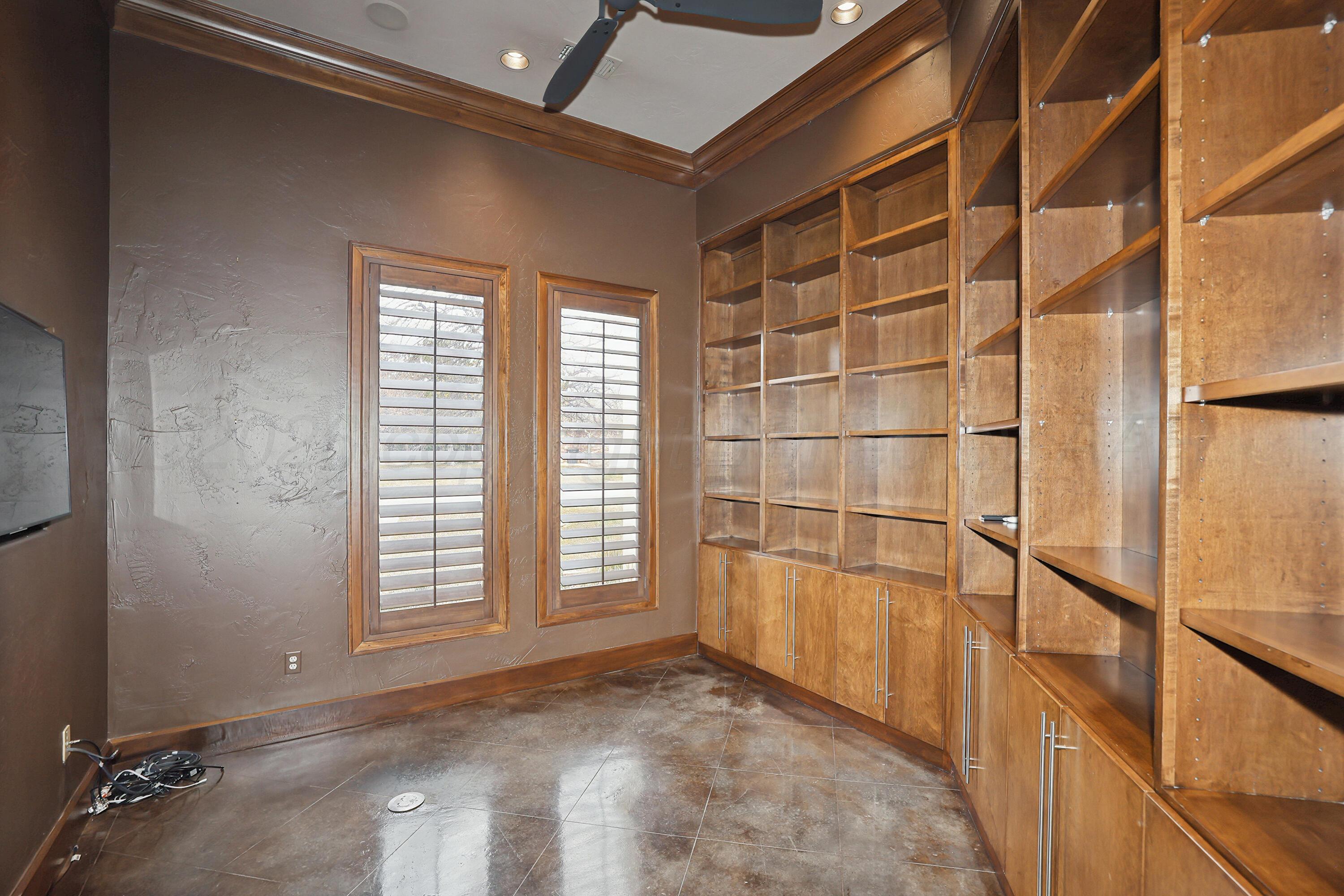13 Prestwick Lane Property Photo 29