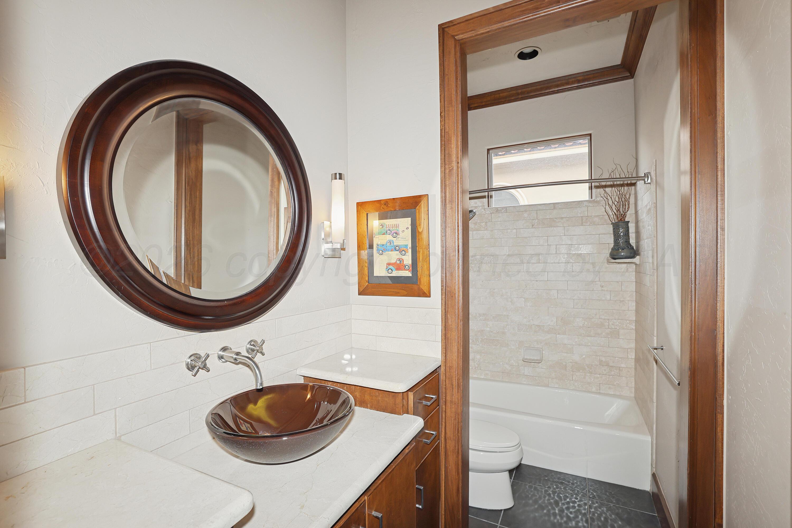 13 Prestwick Lane Property Photo 32