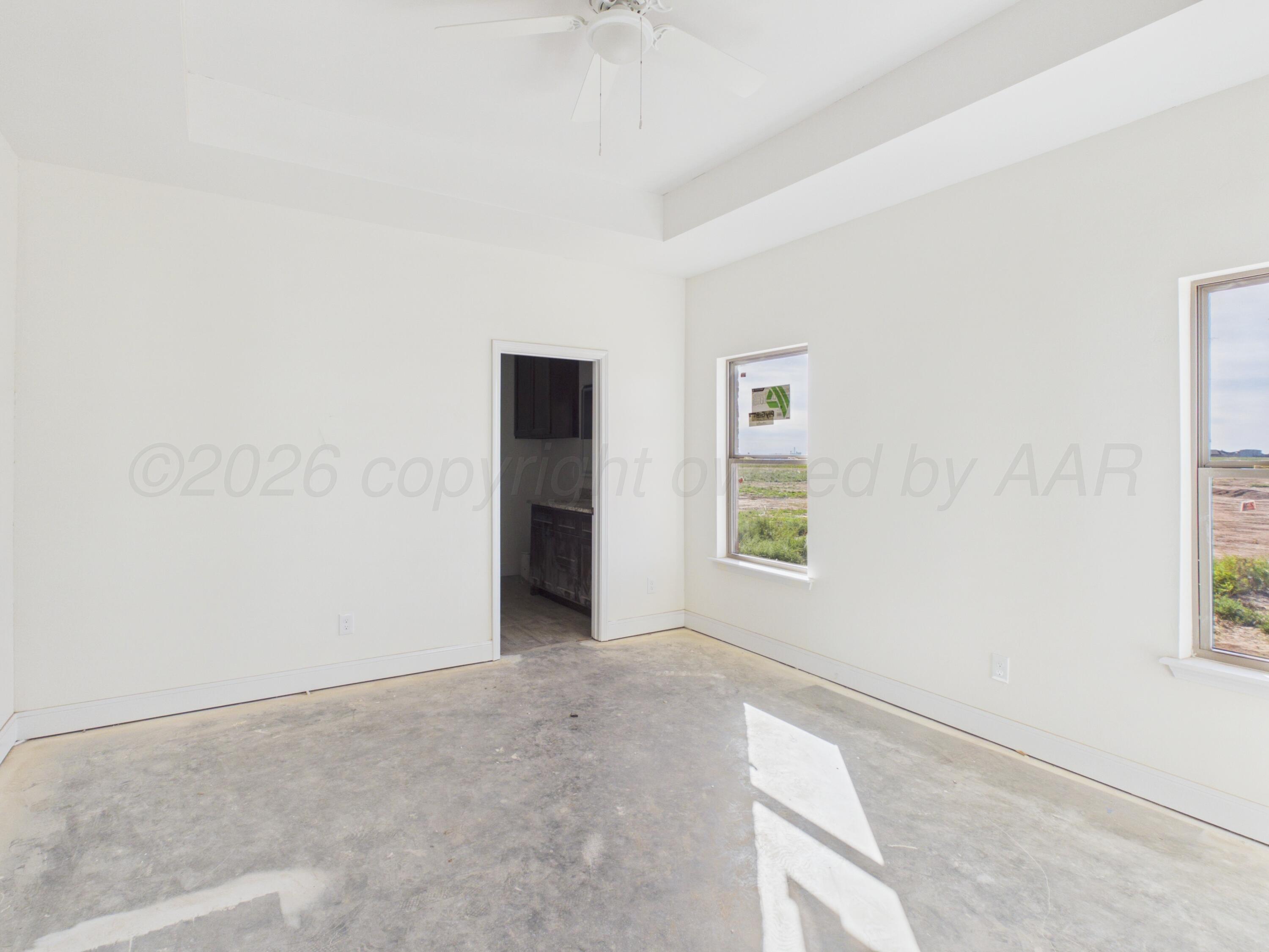 1051 Harrowby Cl. Property Photo 6
