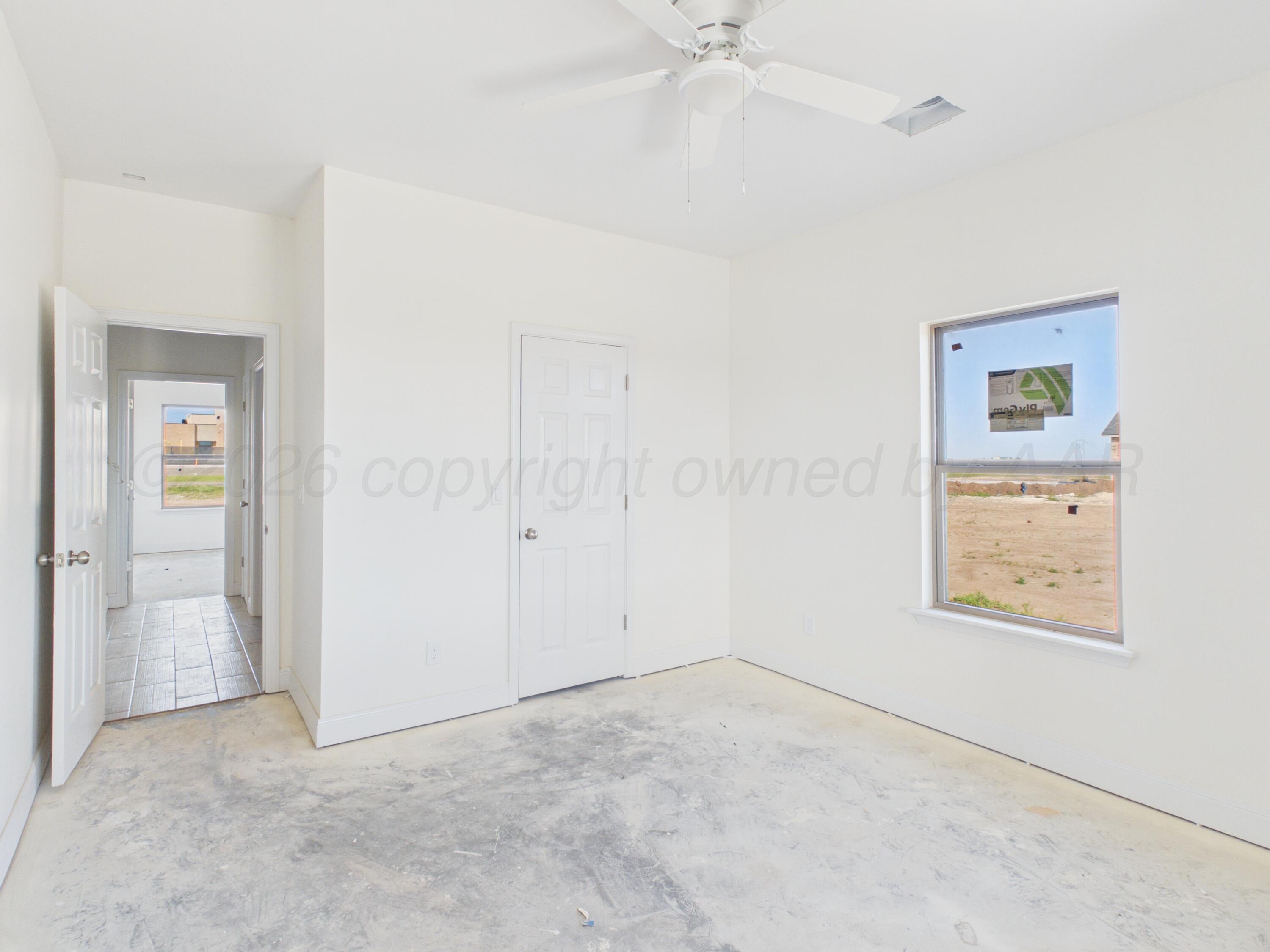 1051 Harrowby Cl. Property Photo 18