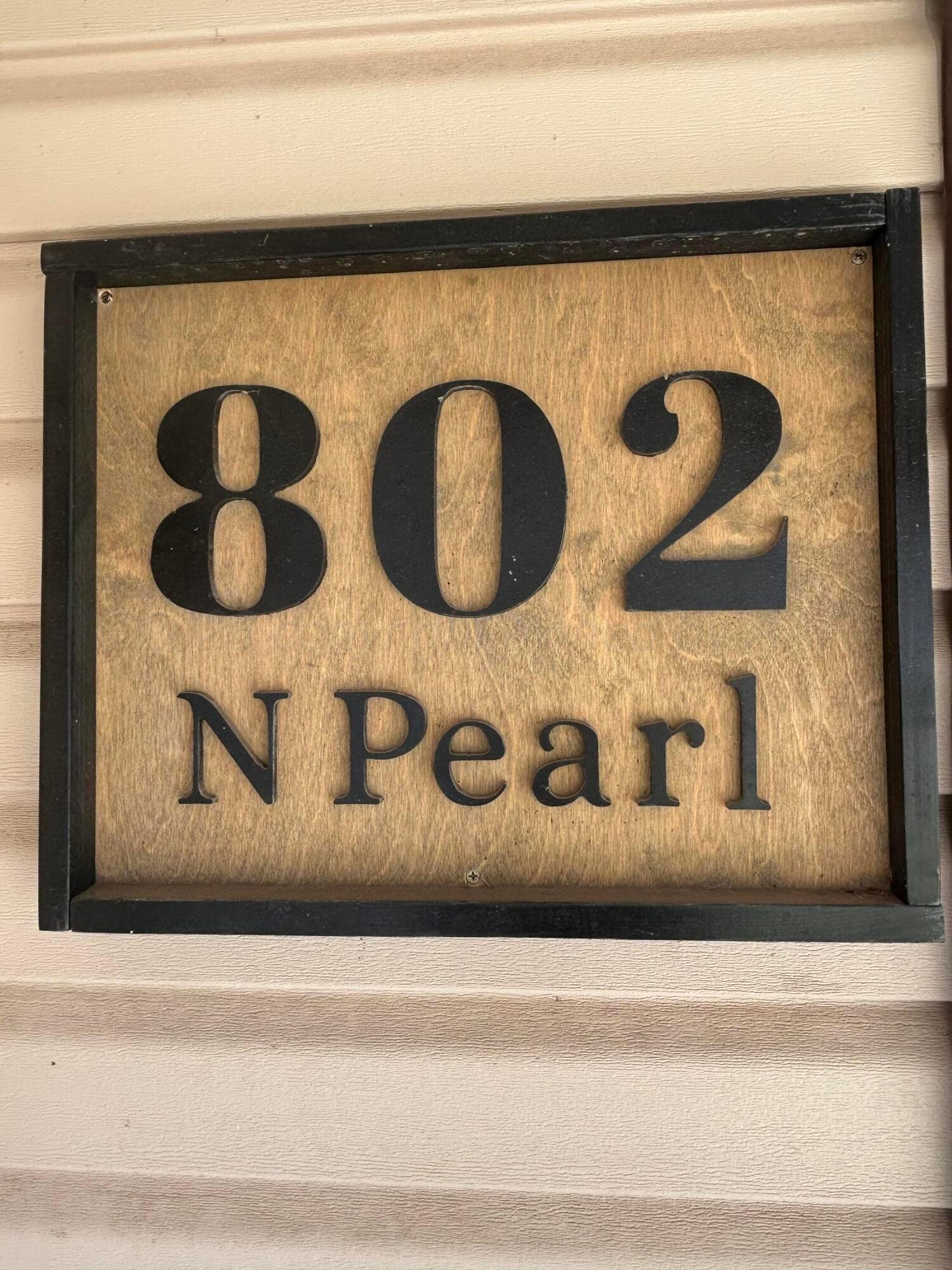 802 N Pearl Street Property Photo 5