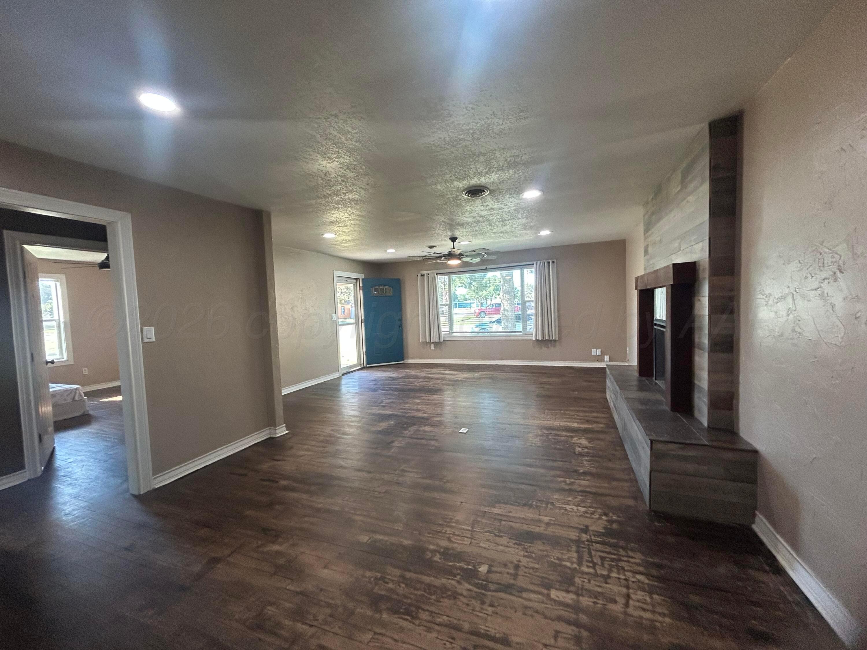 802 N Pearl Street Property Photo 13