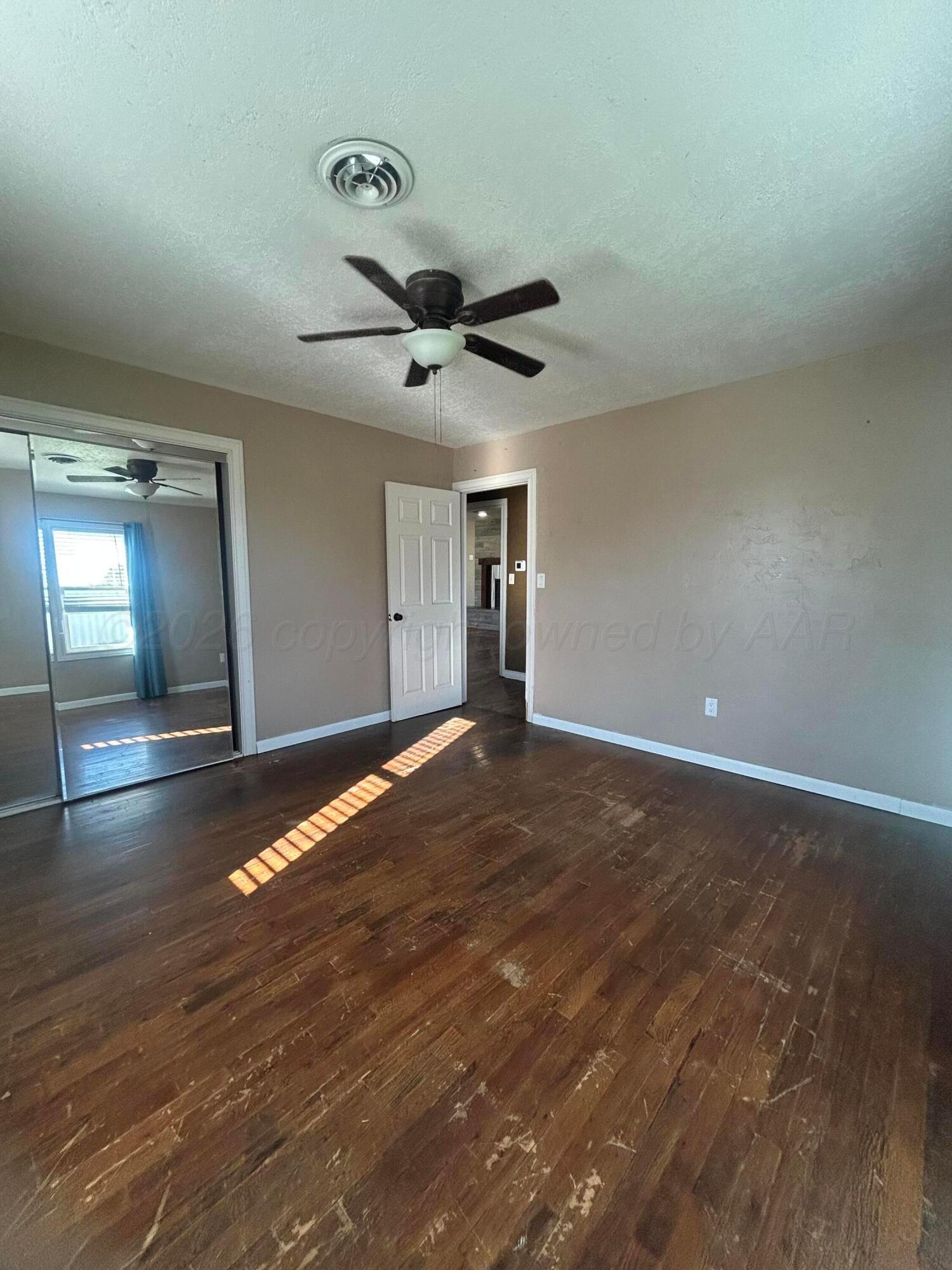 802 N Pearl Street Property Photo 16