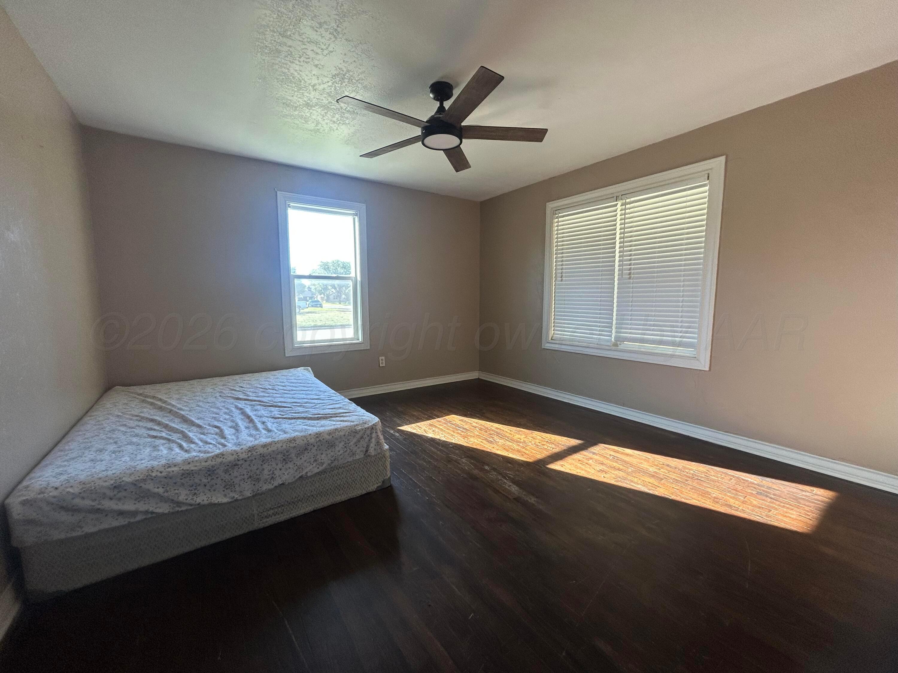 802 N Pearl Street Property Photo 18