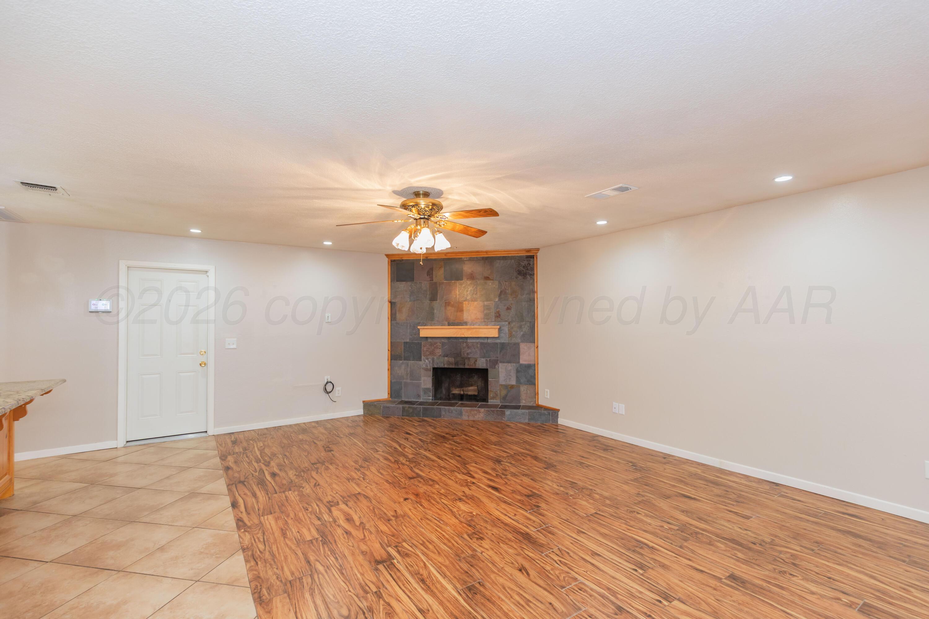 5205 Raindrop Lane Property Photo 5