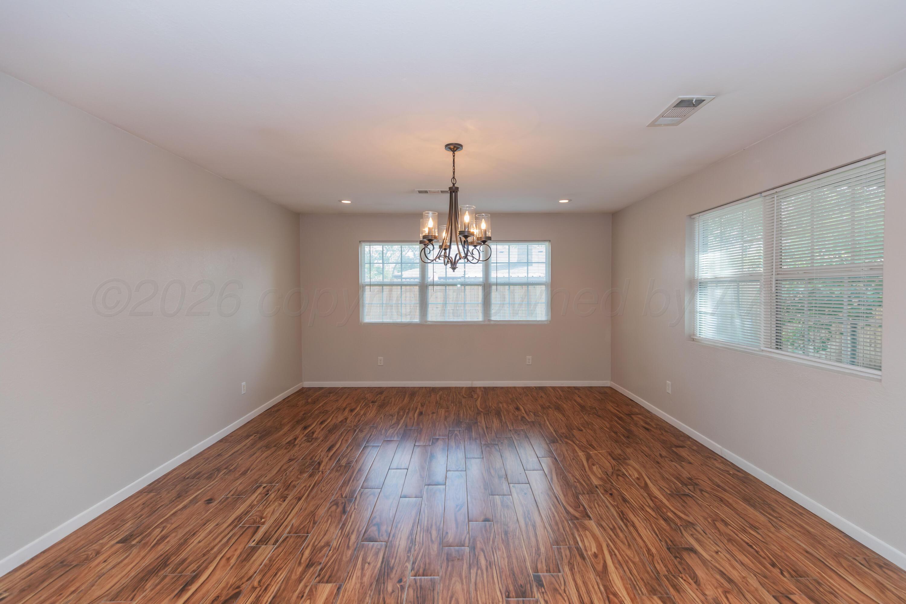 5205 Raindrop Lane Property Photo 9