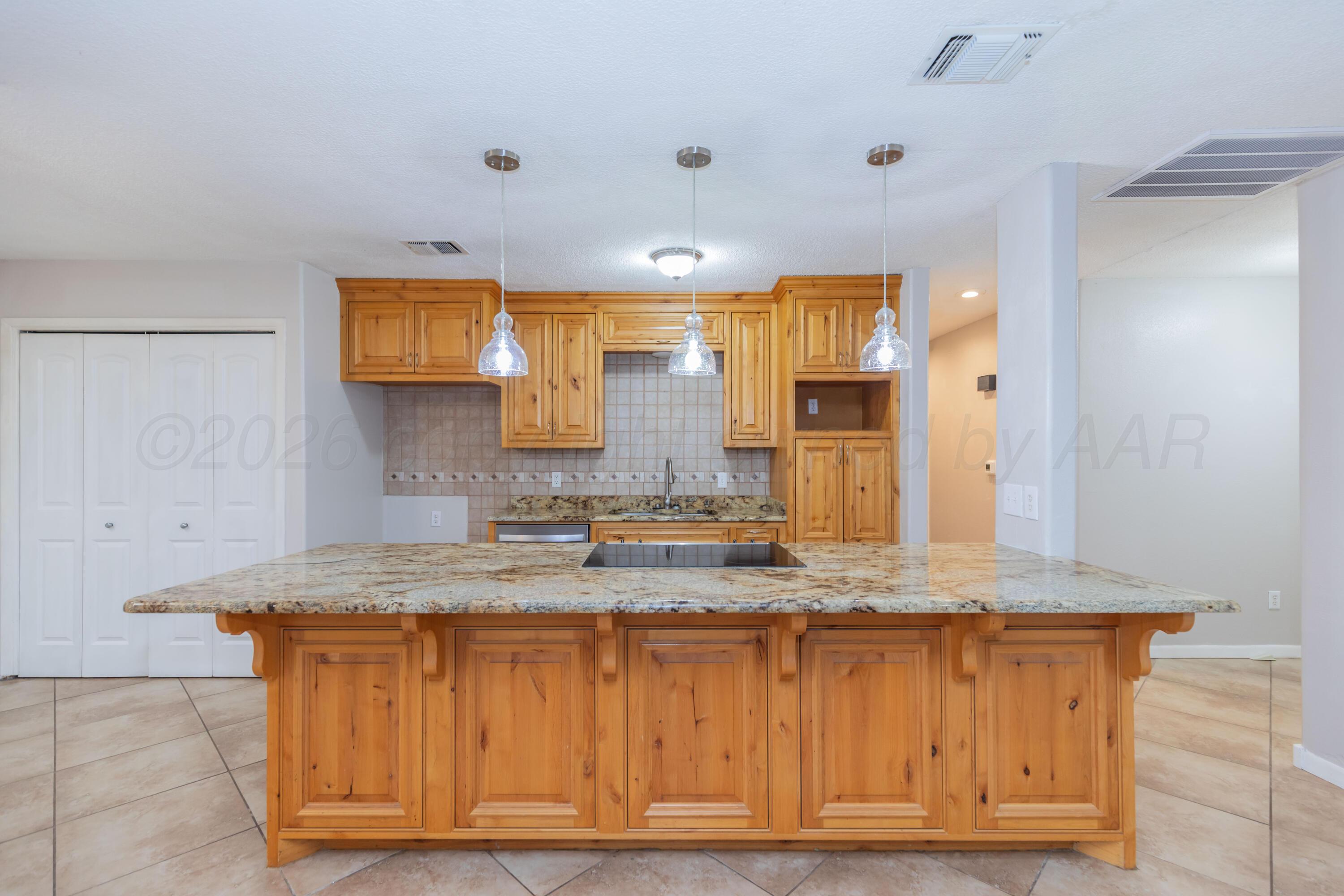 5205 Raindrop Lane Property Photo 14