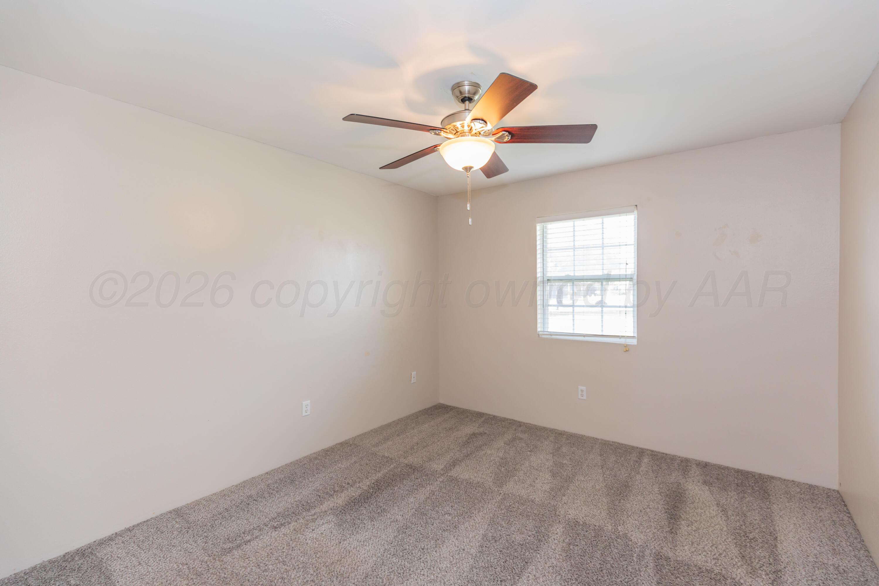 5205 Raindrop Lane Property Photo 18