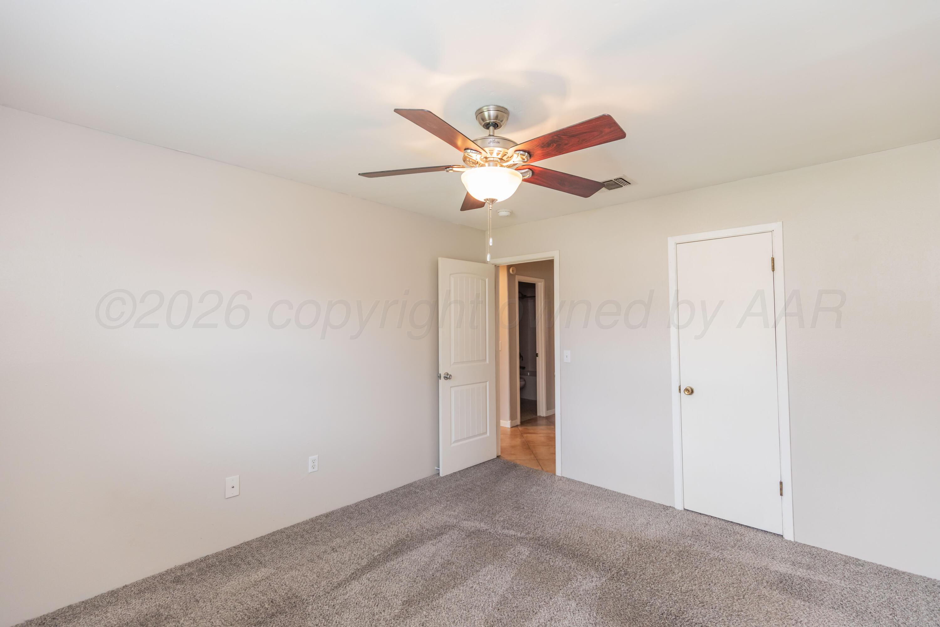 5205 Raindrop Lane Property Photo 20