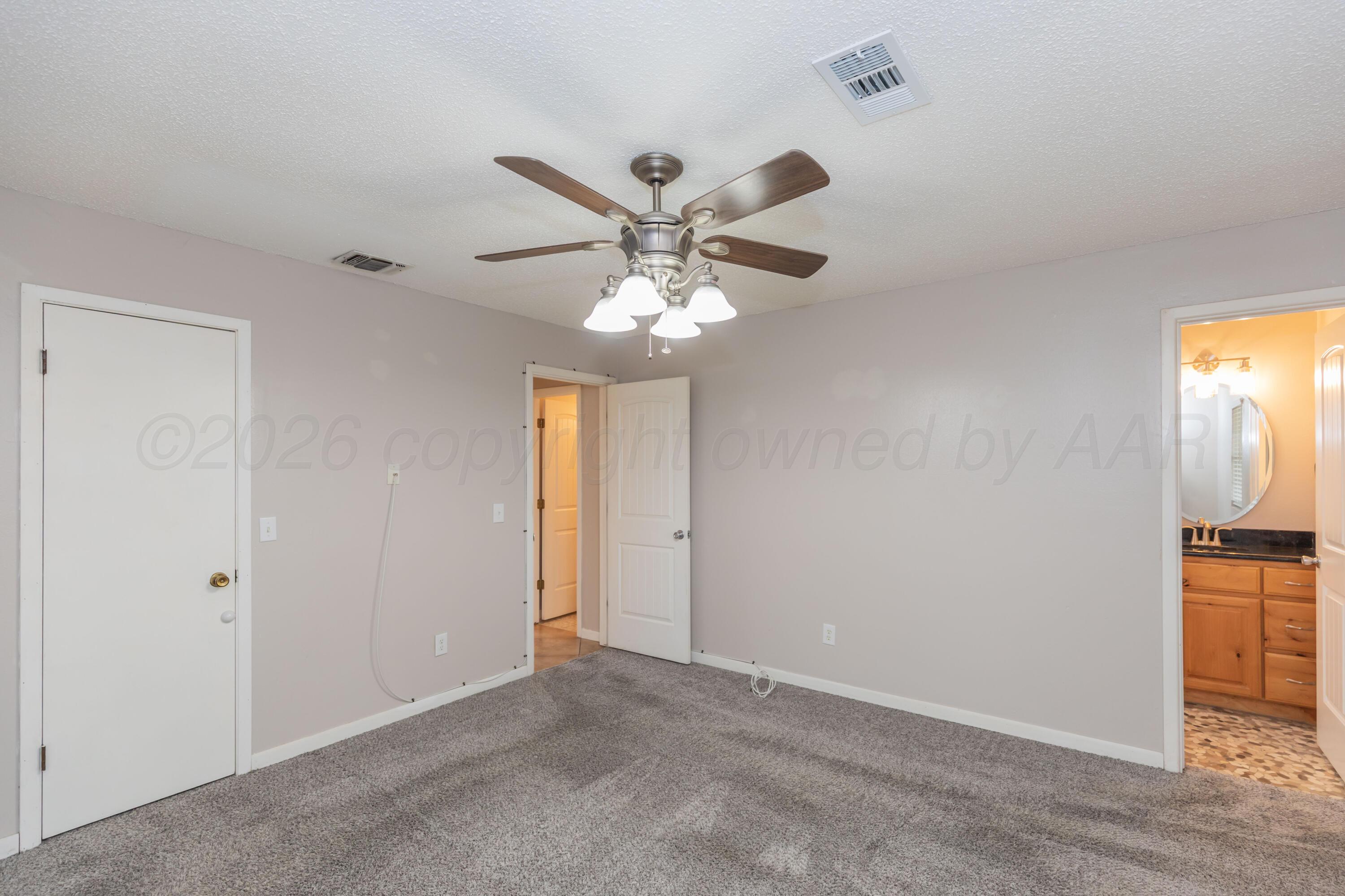 5205 Raindrop Lane Property Photo 33