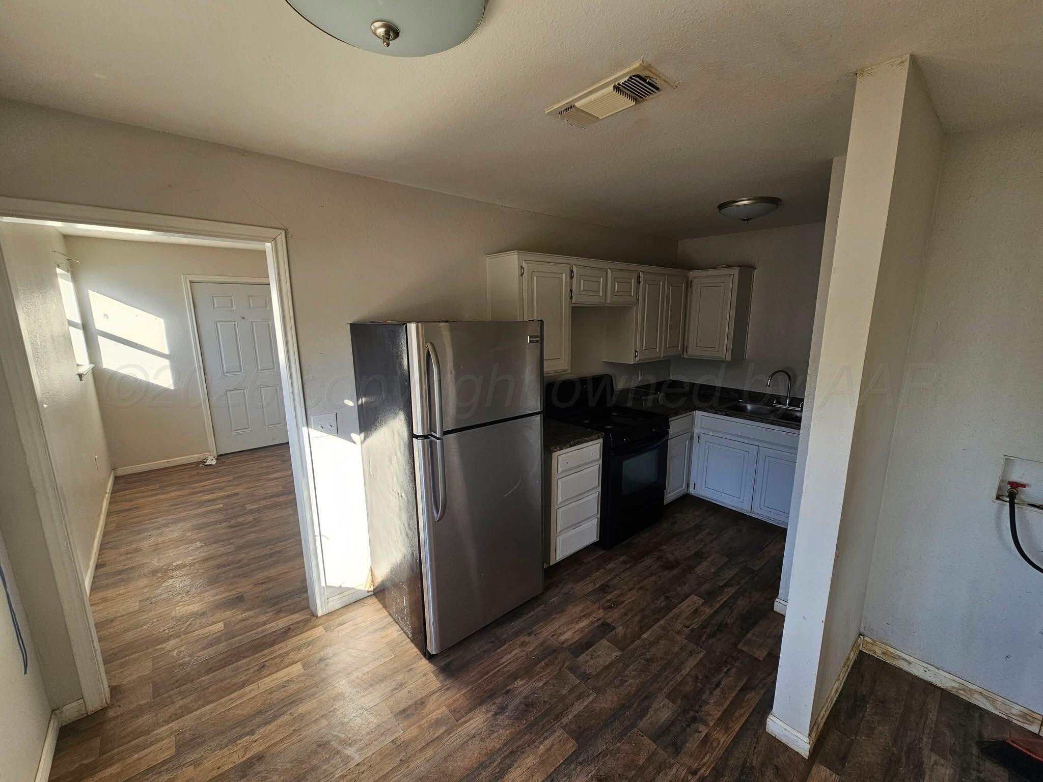 411 S Florida Street Property Photo 6