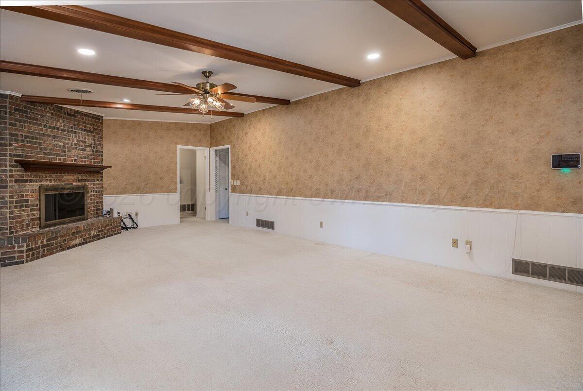 3911 Gatewood Street Property Photo 2