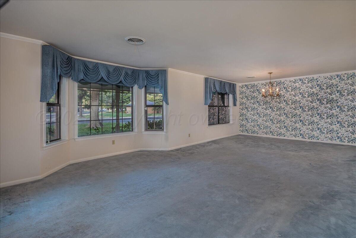 3911 Gatewood Street Property Photo 3