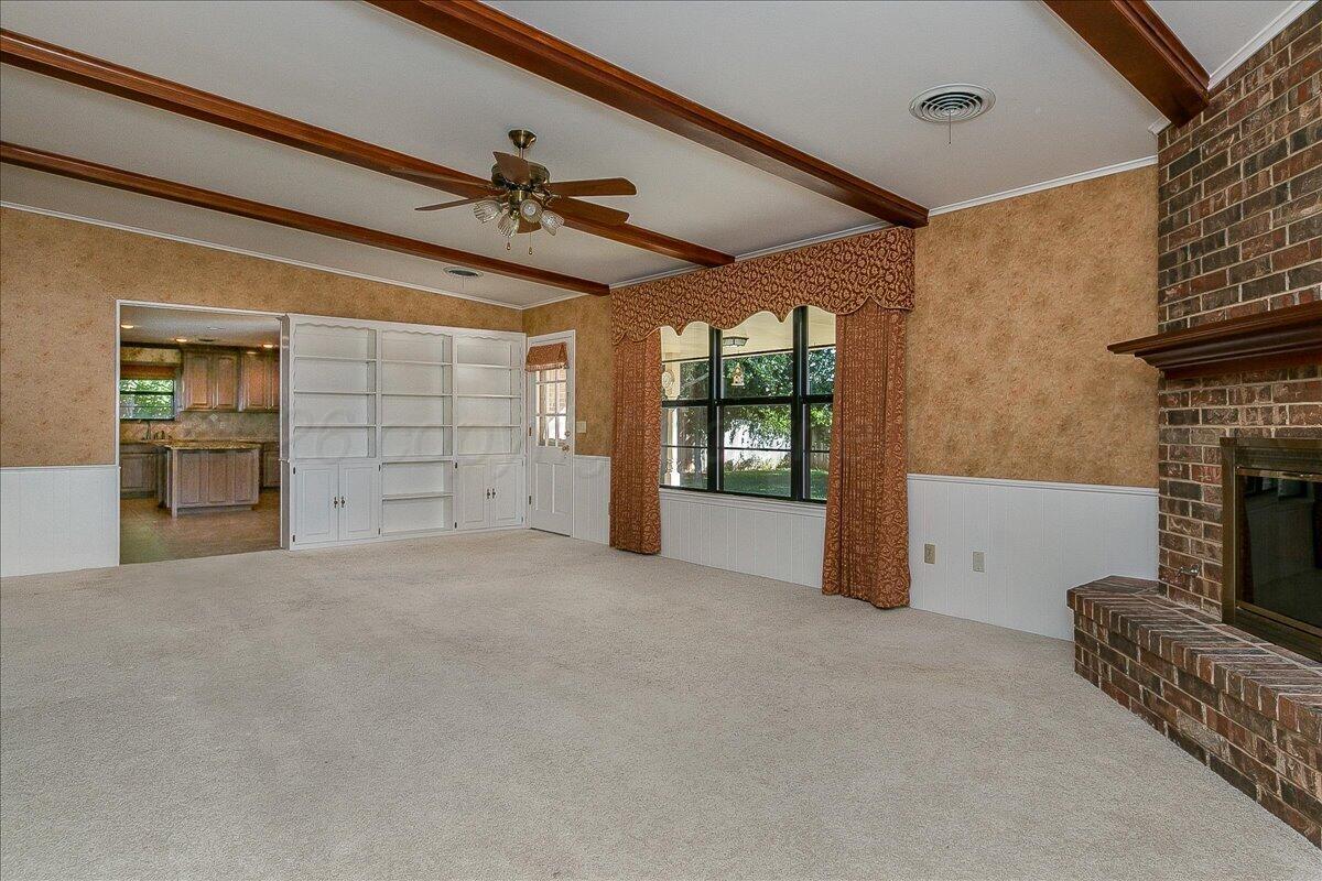 3911 Gatewood Street Property Photo 13