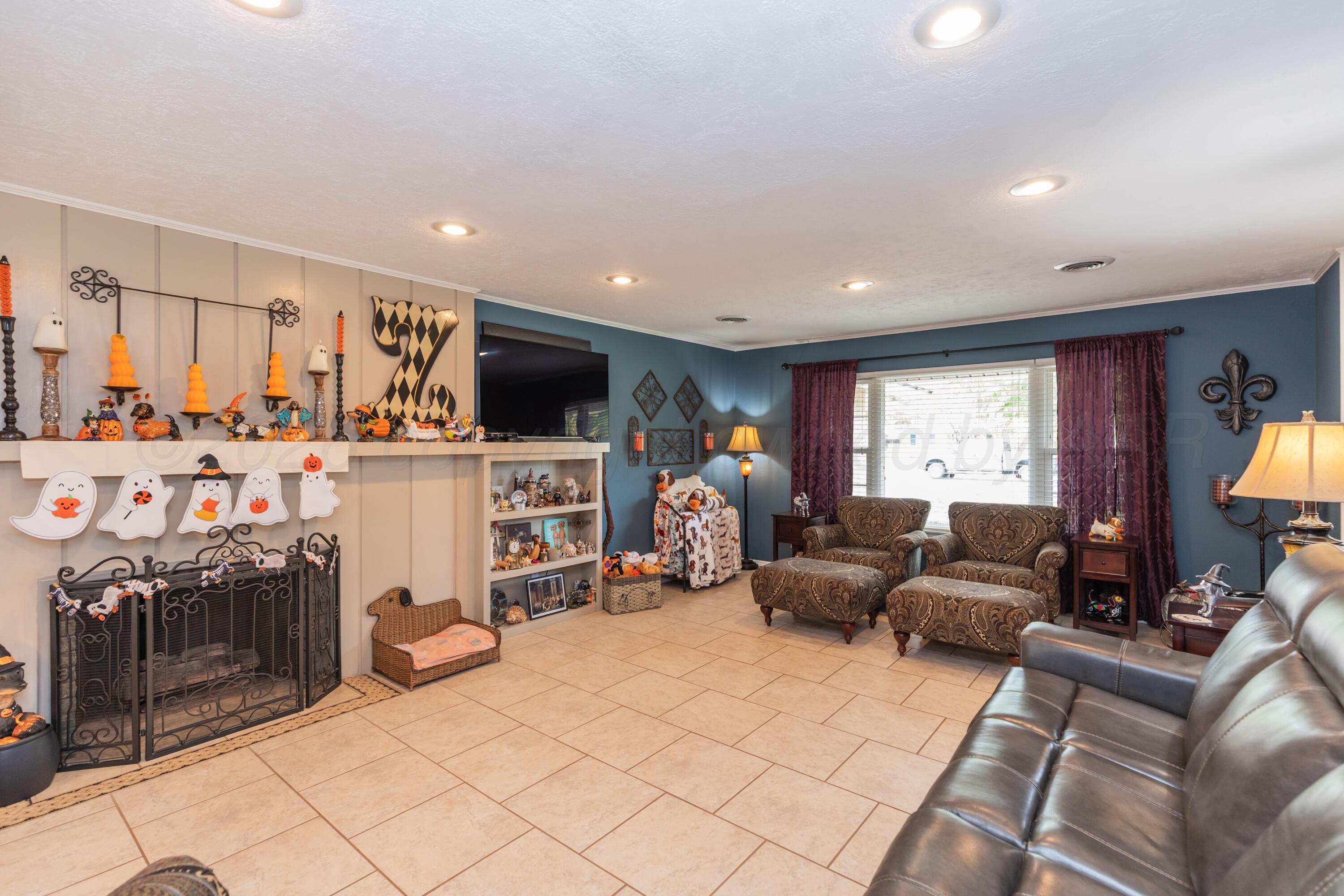6209 Elmhurst Road Property Photo 4